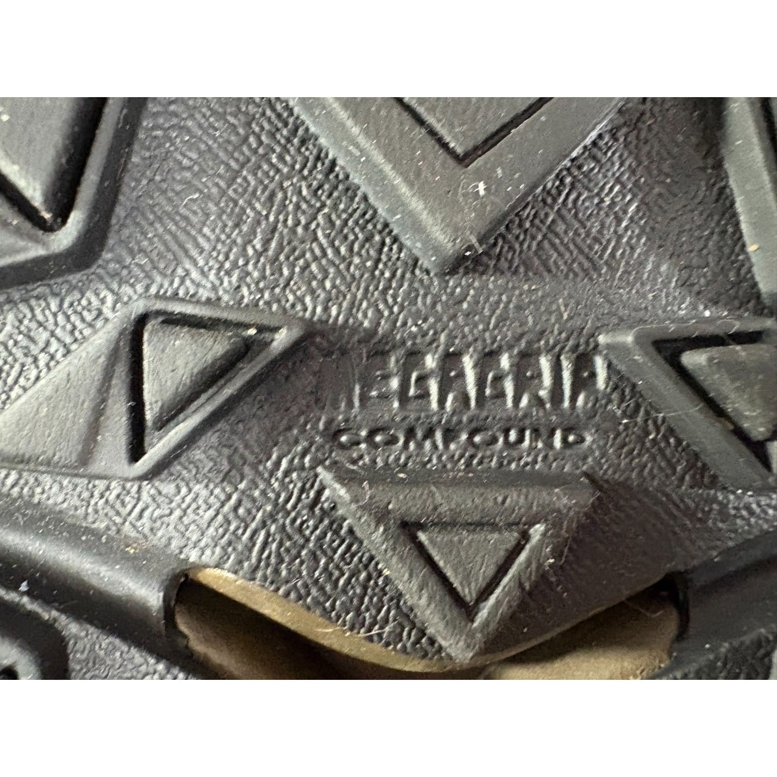Danner Danner mountain 600 suede chelsea boots sz 9.5 color java fo Size US 9.5 / EU 42-43 - 8 Thumbnail