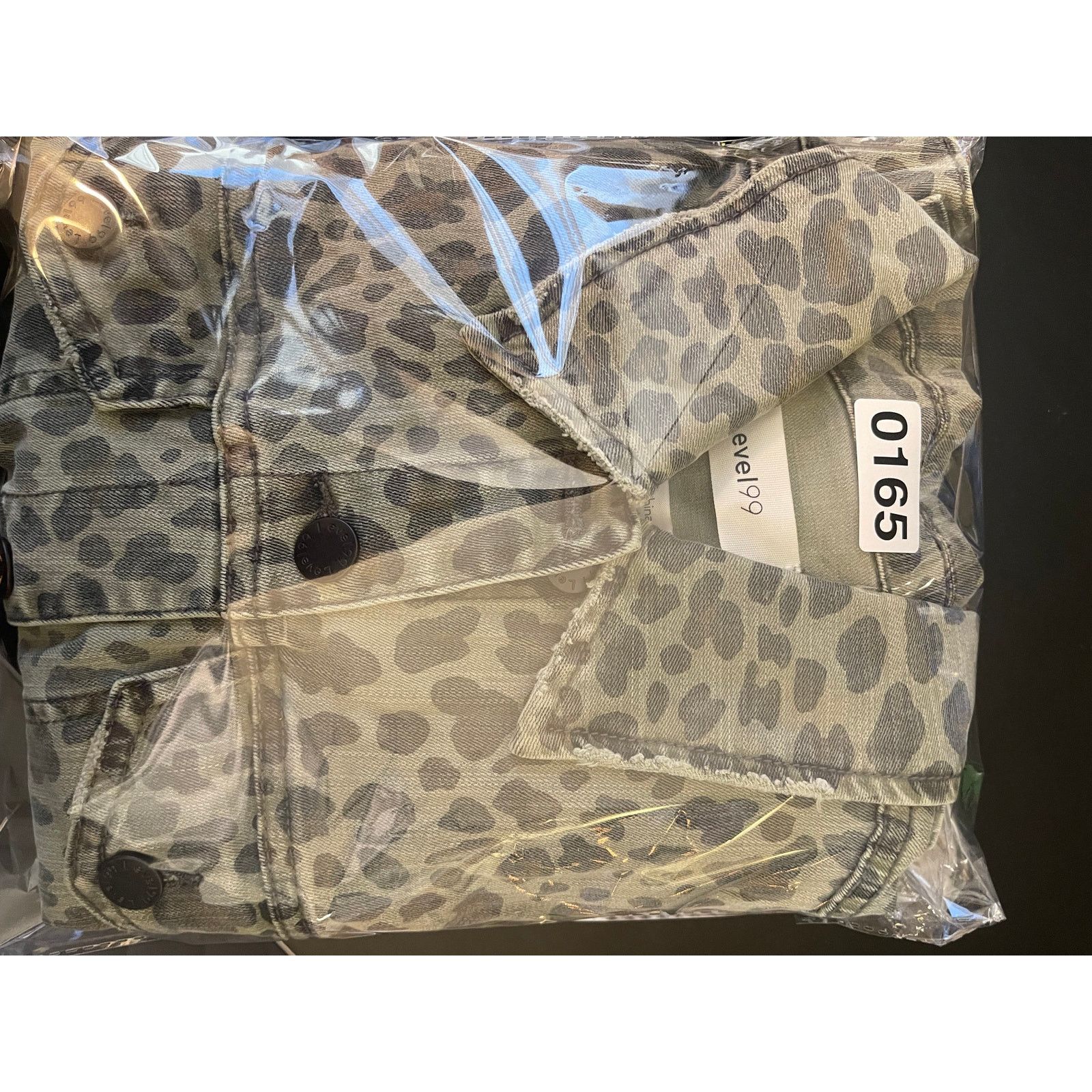 Lulus Lulus Olive Green Leopard Print Cropped Denim Jacket Trucker Size S / US 4 / IT 40 - 12 Thumbnail