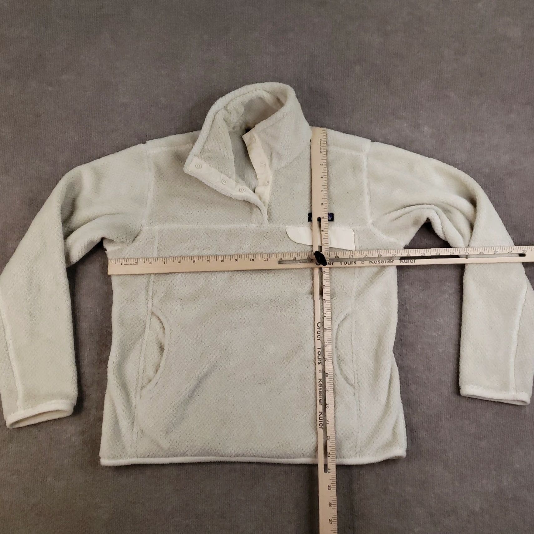 Patagonia Patagonia Sweater Womens Medium White Snap T Pullover Fleece Pockets Cozy Warm Size M / US 6-8 / IT 42-44 - 2 Thumbnail