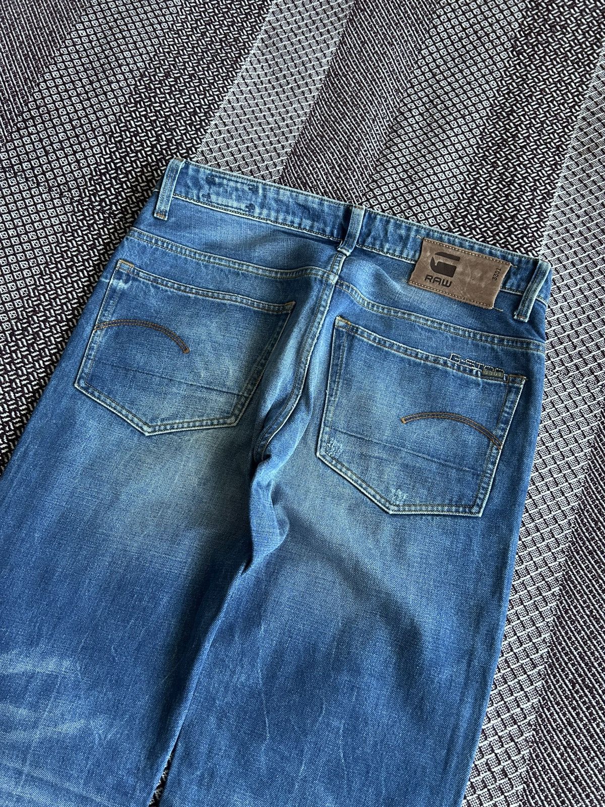 G-Star G-Star Raw 3301 Low Tapered Wash Faded Jeans Men Size 32/34 Size US 32 / EU 48 - 7 Thumbnail
