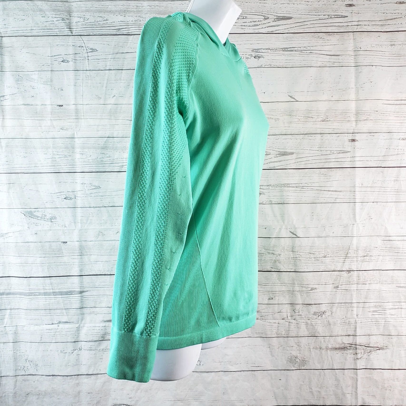 Vintage Zyia Hoodie Womens Perforated Sz M Green Mint Long Sleeve Pullover Activewear Size M / US 6-8 / IT 42-44 - 3 Thumbnail