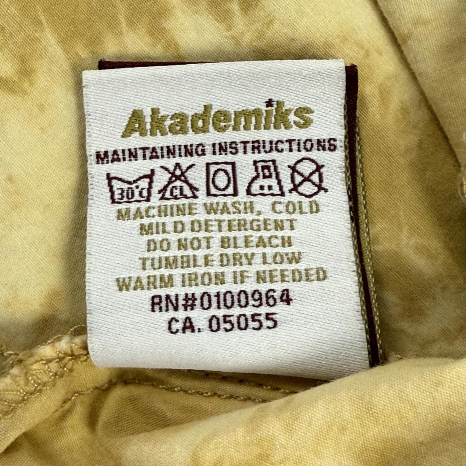 Akademiks Vtg Akademiks Men's Tie-Dye Button-Up Shirt Denim Tags - L Size US L / EU 52-54 / 3 - 8 Thumbnail