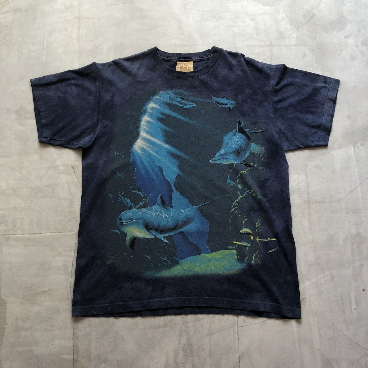 The Mountain Vintage Mountain Blue All Over Print T Shirt Dolphins Ocean Size US L / EU 52-54 / 3 - 1 Thumbnail