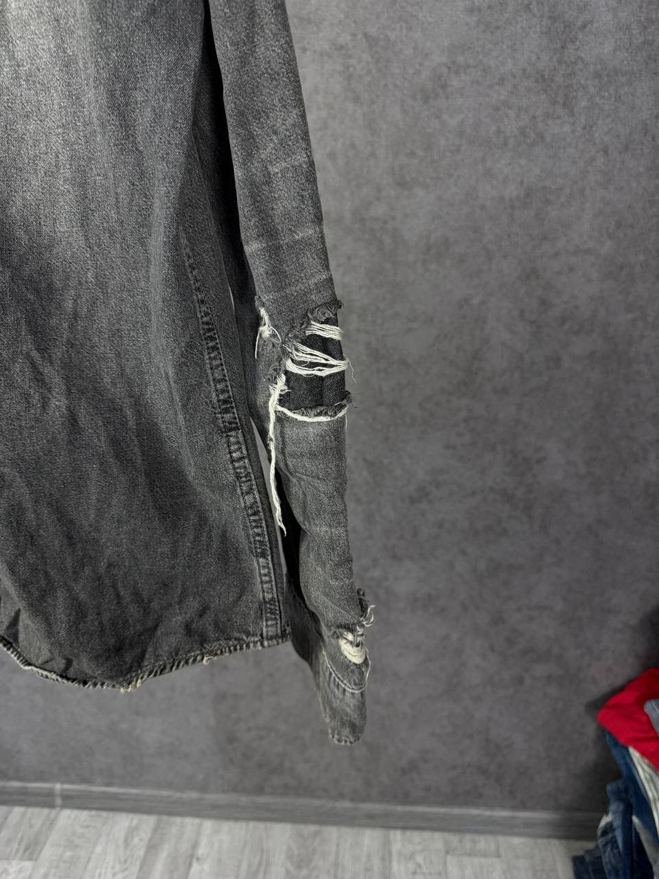 Allsaints Allsaints designer distressed denim shirt Size US L / EU 52-54 / 3 - 5 Thumbnail