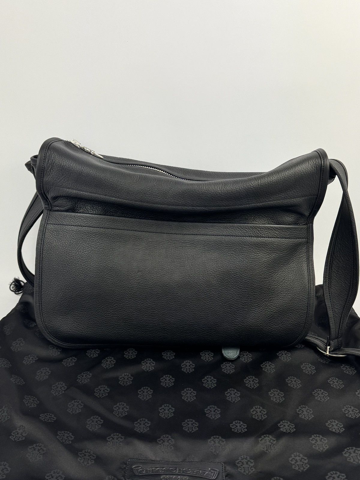 Chrome Hearts CROSS BODY GUNSLINGER MESSENGER BAG Size ONE SIZE - 5 Thumbnail