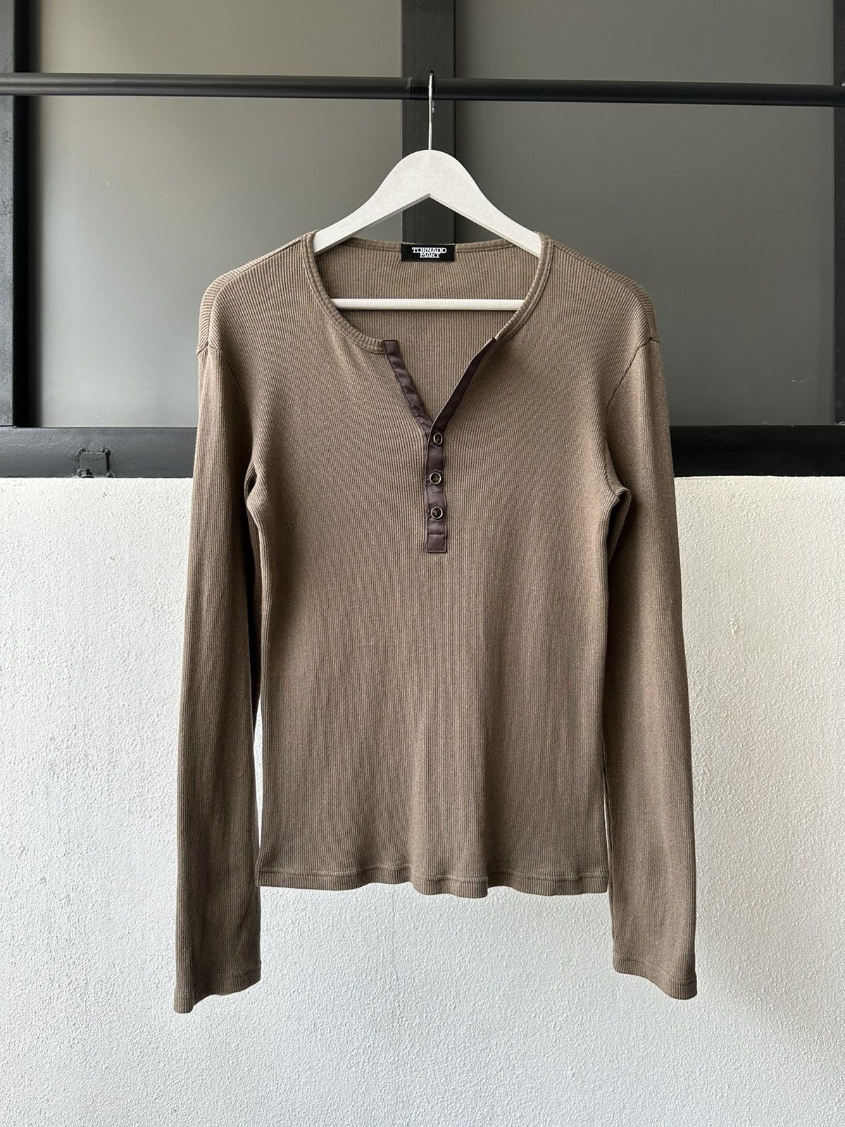 image of 2000S Tornado Mart Mesh Half Button Long Sleeve in Glitter Brown, Men's (Size Medium)