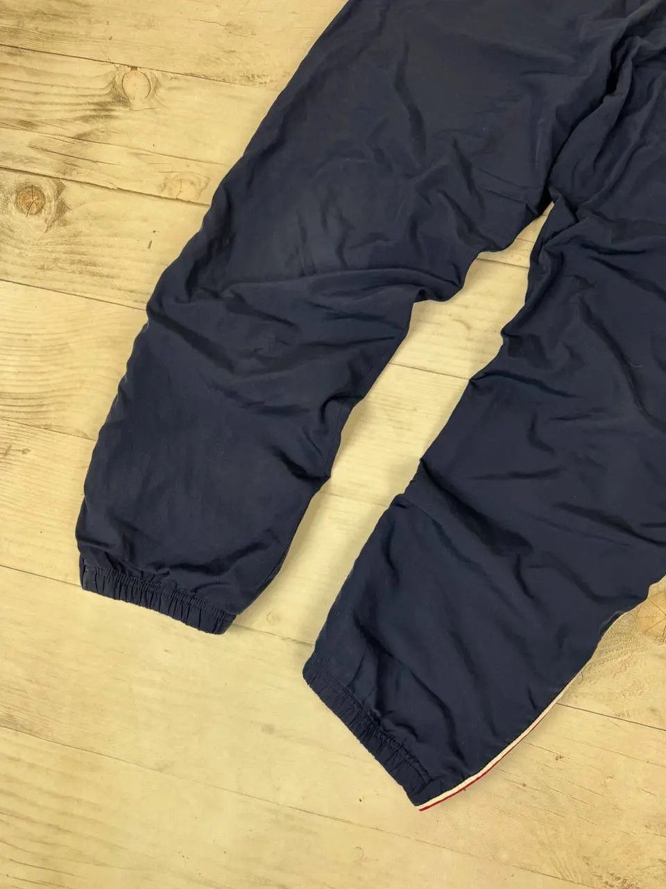 Nike Vintage Nike Track Pants Track 00s Swoosh Striped Nylon Y2K Size US 32 / EU 48 - 9 Thumbnail