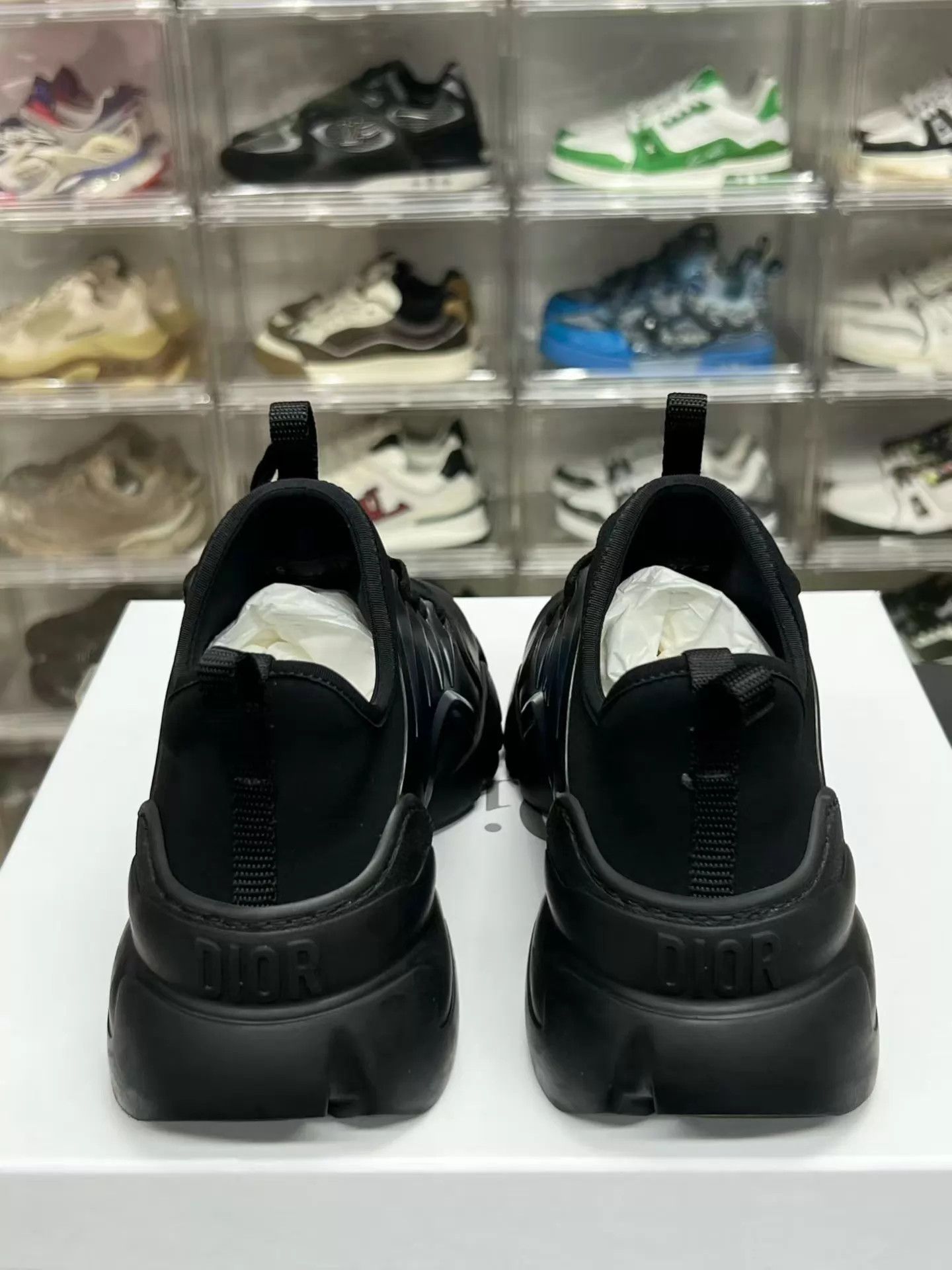 Dior DIOR D-Connect Black Low-Top 37.5 (Original Box) Size US 7 / IT 37 - 7 Thumbnail