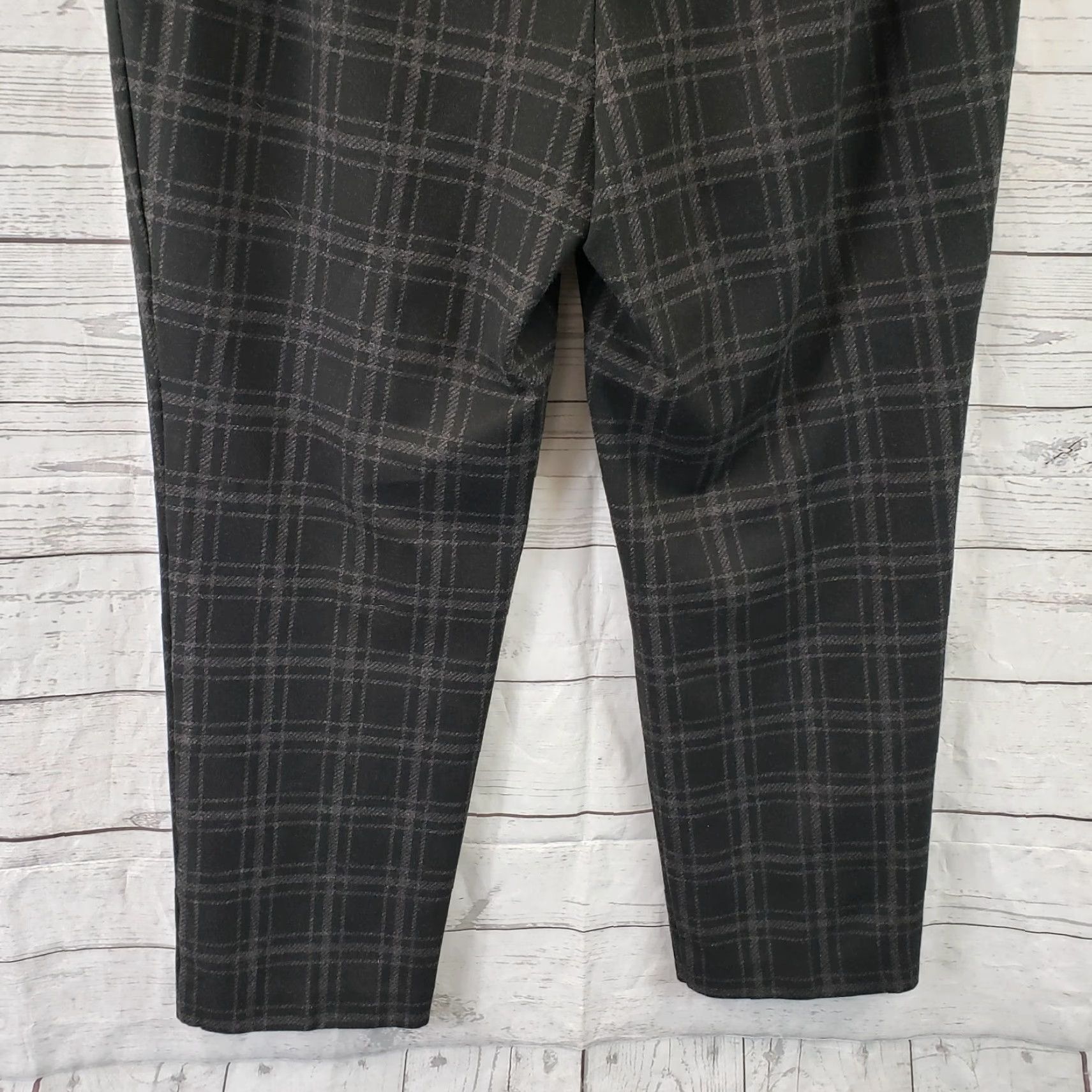 J. Jill J Jill Womens Ponte Slim Leg Cropped Pants PM Petite Black Gray Mid Rise Pants Boys? No. Size 32" / US 10 / IT 46 - 5 Thumbnail