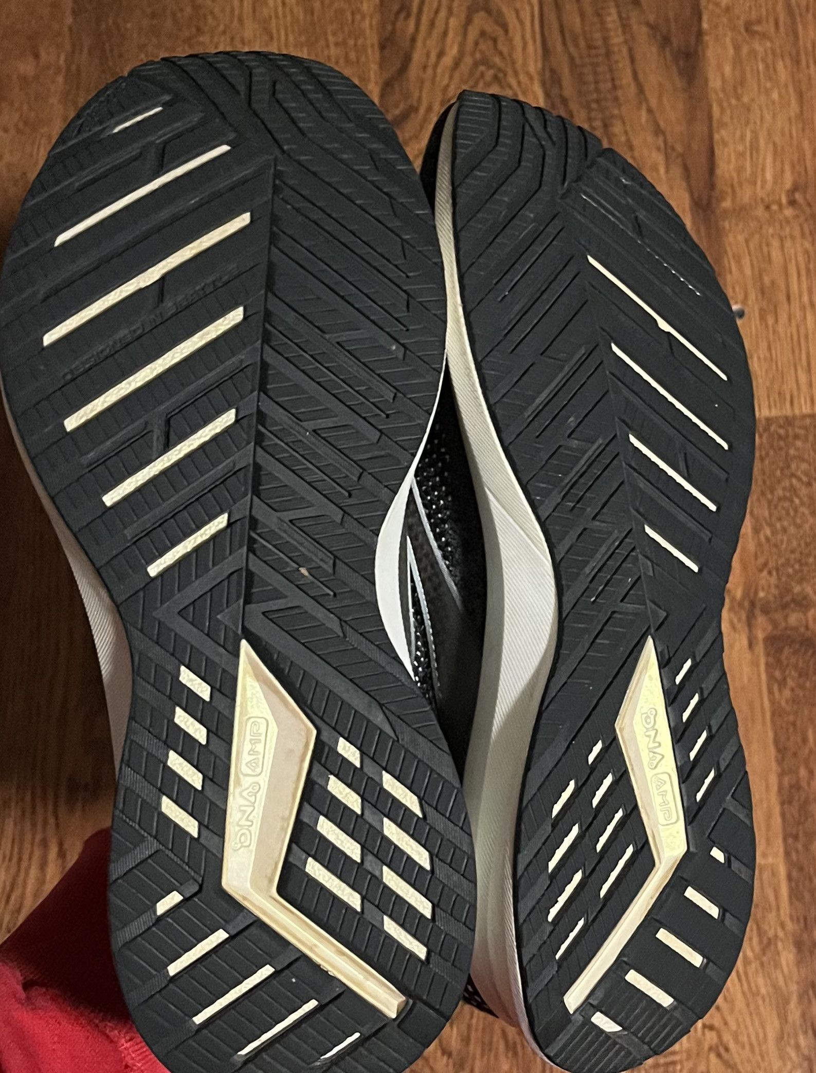 Brooks Brooks Levitate StealthFit Running Shoes Size US 8.5 / IT 38.5 - 7 Thumbnail