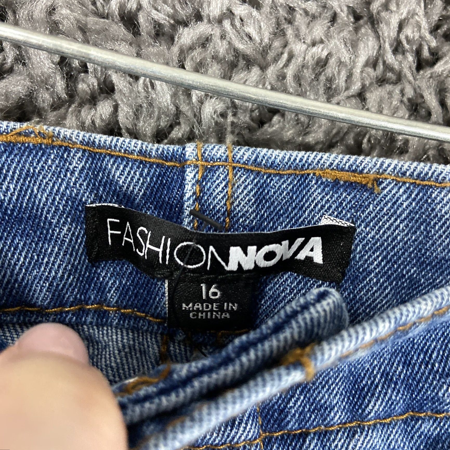 Fashion Nova VINTAGE Fashion Nova Mom Jeans Women's 16 Blue Easy Waist Casual Denim Size 38" / US 16 / IT 52 - 7 Thumbnail