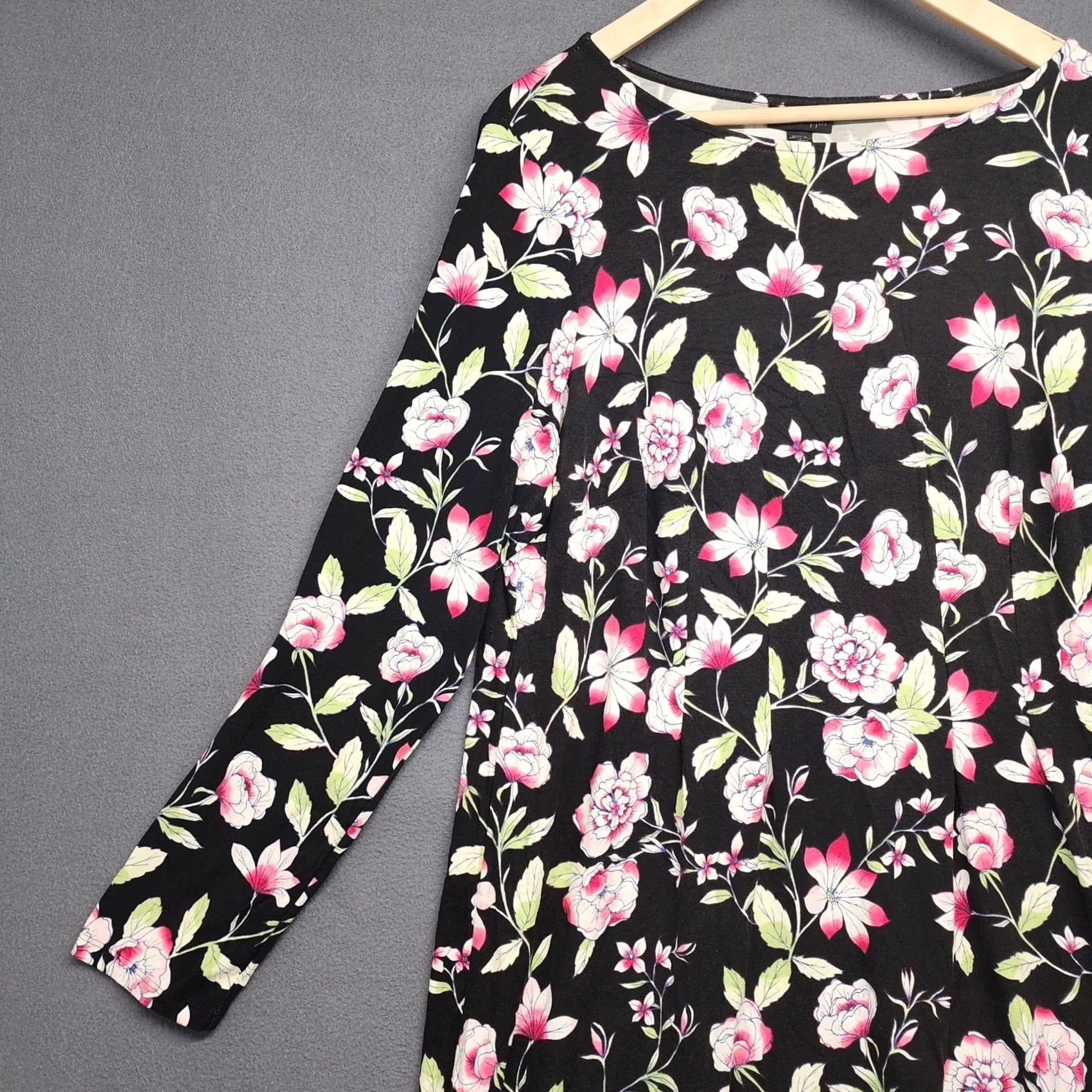 J. Jill J Jill Wearever Collection Dress Women 1X Black Floral Shift Long Sleeve Midi Pullover Casual Womens (no extra text) Size XL / US 12-14 / IT 48-50 - 7 Thumbnail