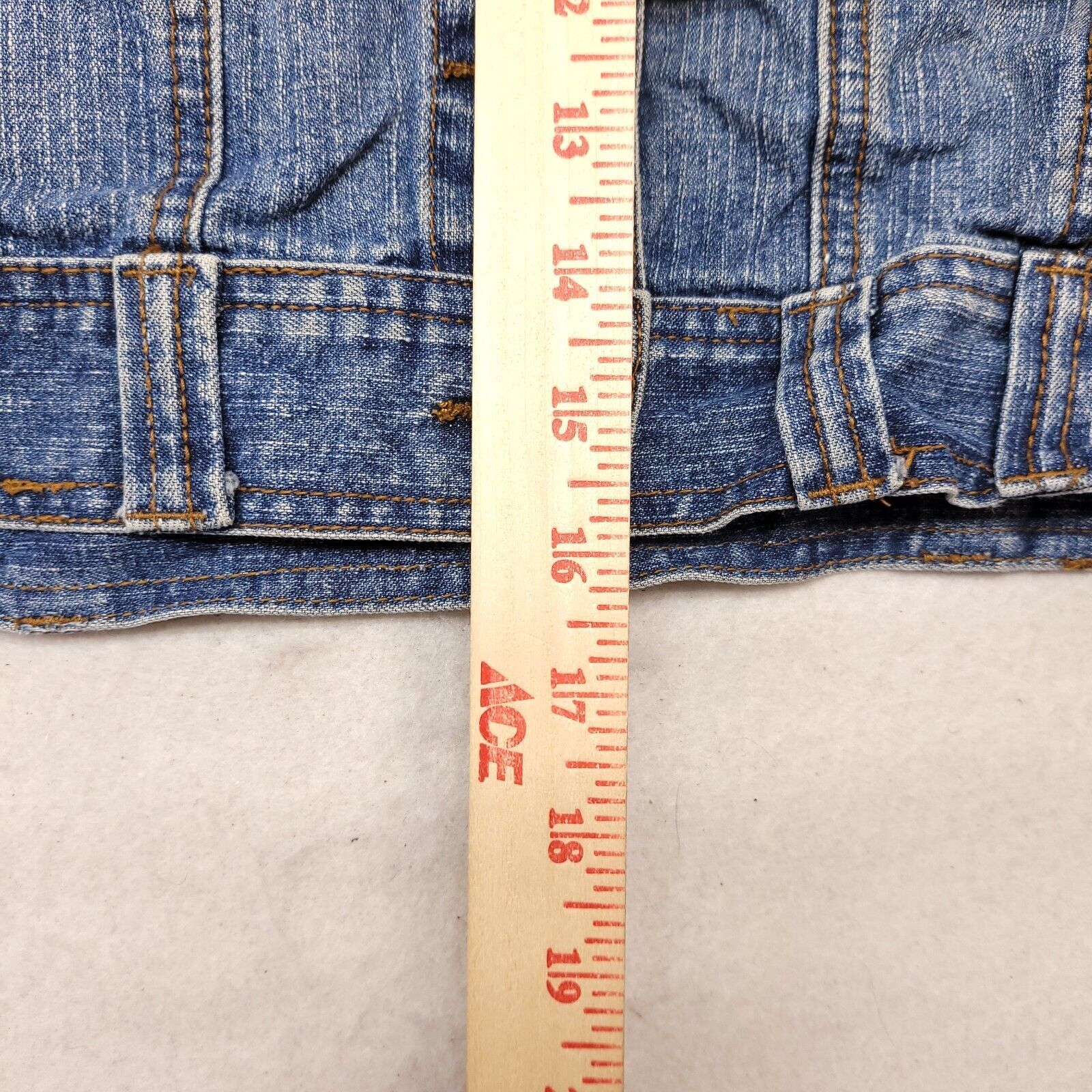 Bill Blass Bill Blass Casual Button Up Denim Jacket Womens Size PM Blue Size M / US 6-8 / IT 42-44 - 7 Thumbnail