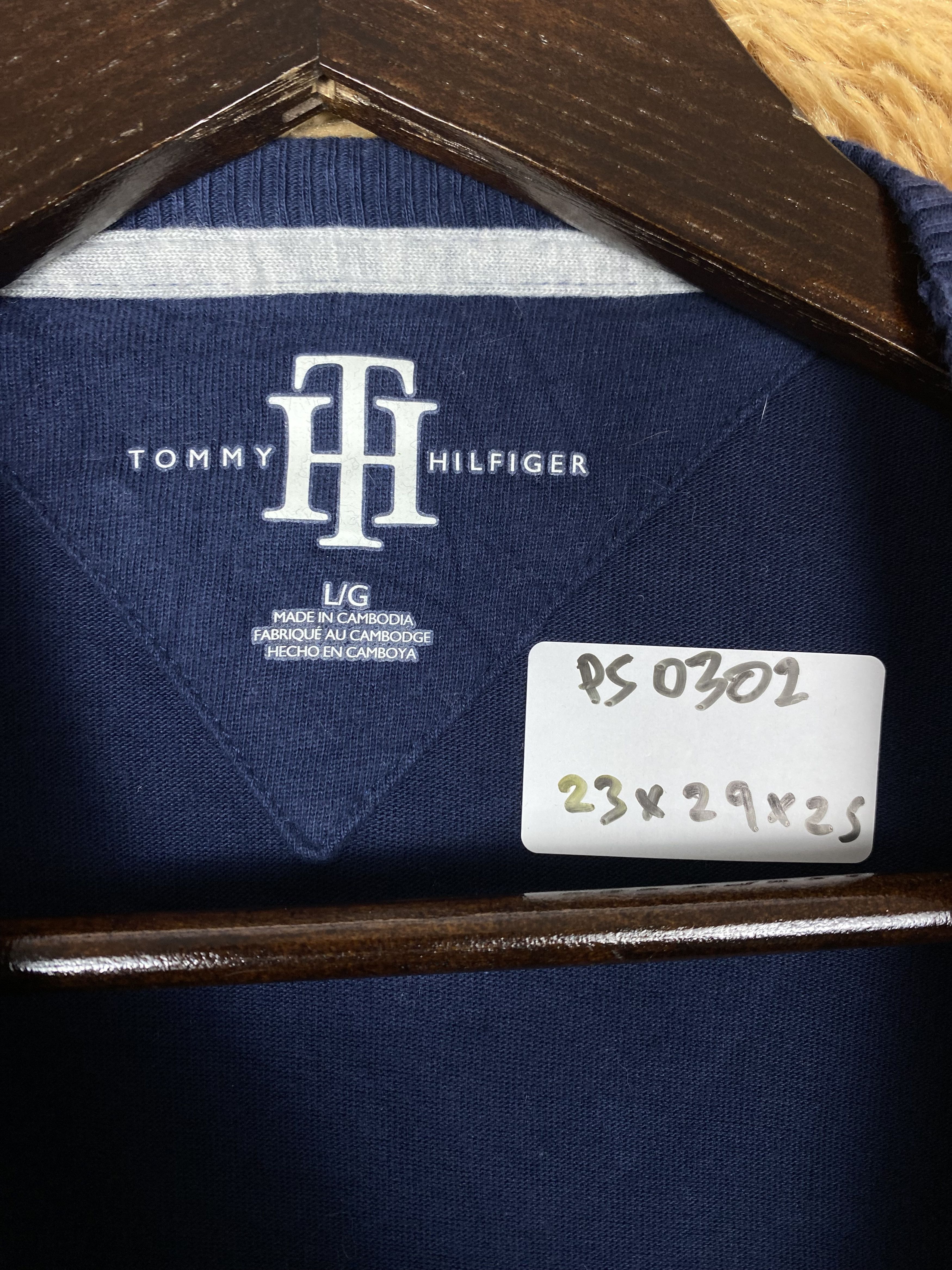 Tommy Hilfiger Vintage Tommy Hilfiger Sweatshirts PS0302 Size US L / EU 52-54 / 3 - 10 Thumbnail
