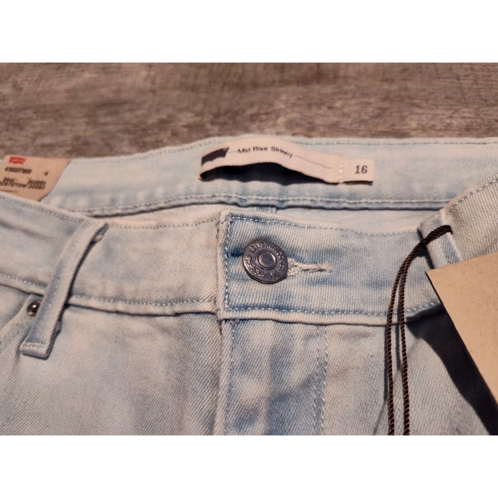 Levi's Womens Skinny Jeans 16 Mid Rise Stretch Light Wash 33X31