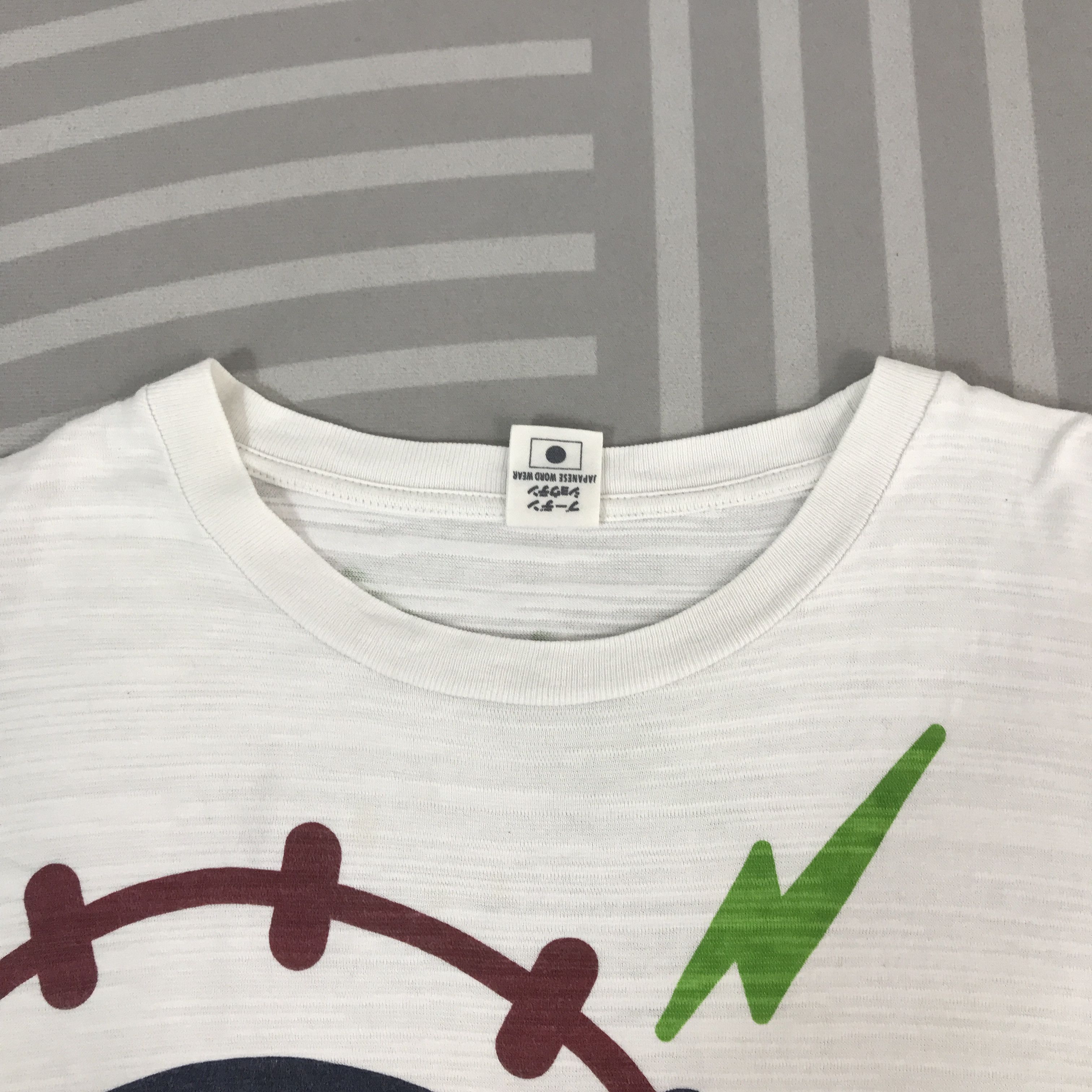 Japanese Brand Vintage Japanese Word Wear Pig Designs T-Shirt Size US L / EU 52-54 / 3 - 7 Thumbnail