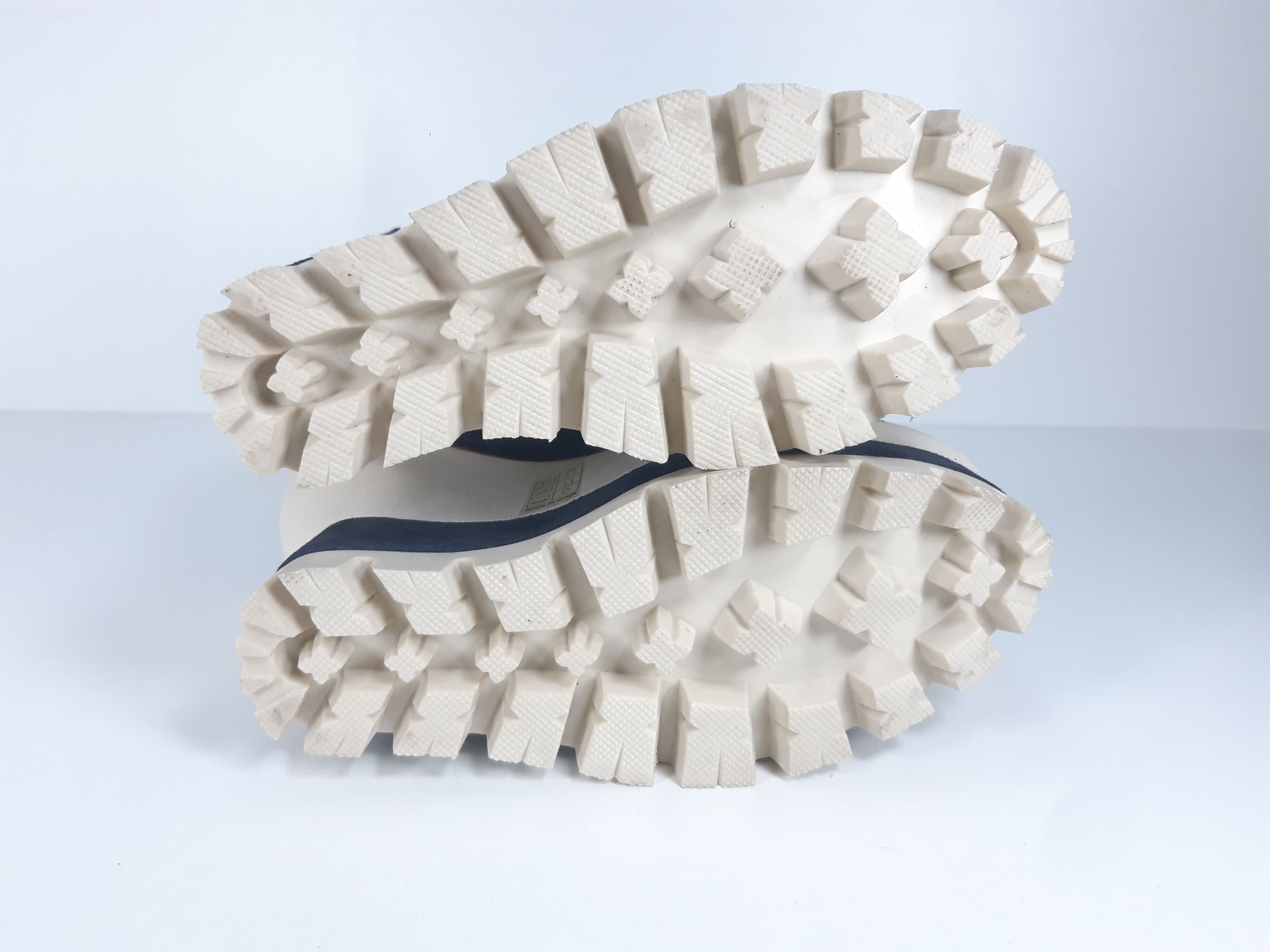 Paloma Bercelo PALOMA BARCELO Platform Fringe Loafers size eu38 NEW Size US 8 / IT 38 - 8 Thumbnail