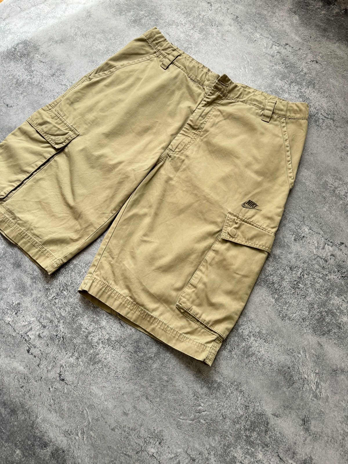 Nike × Vintage Vintage 90s Nike Baggy Cargo Shorts size L Size US 34 / EU 50 - 2 Thumbnail