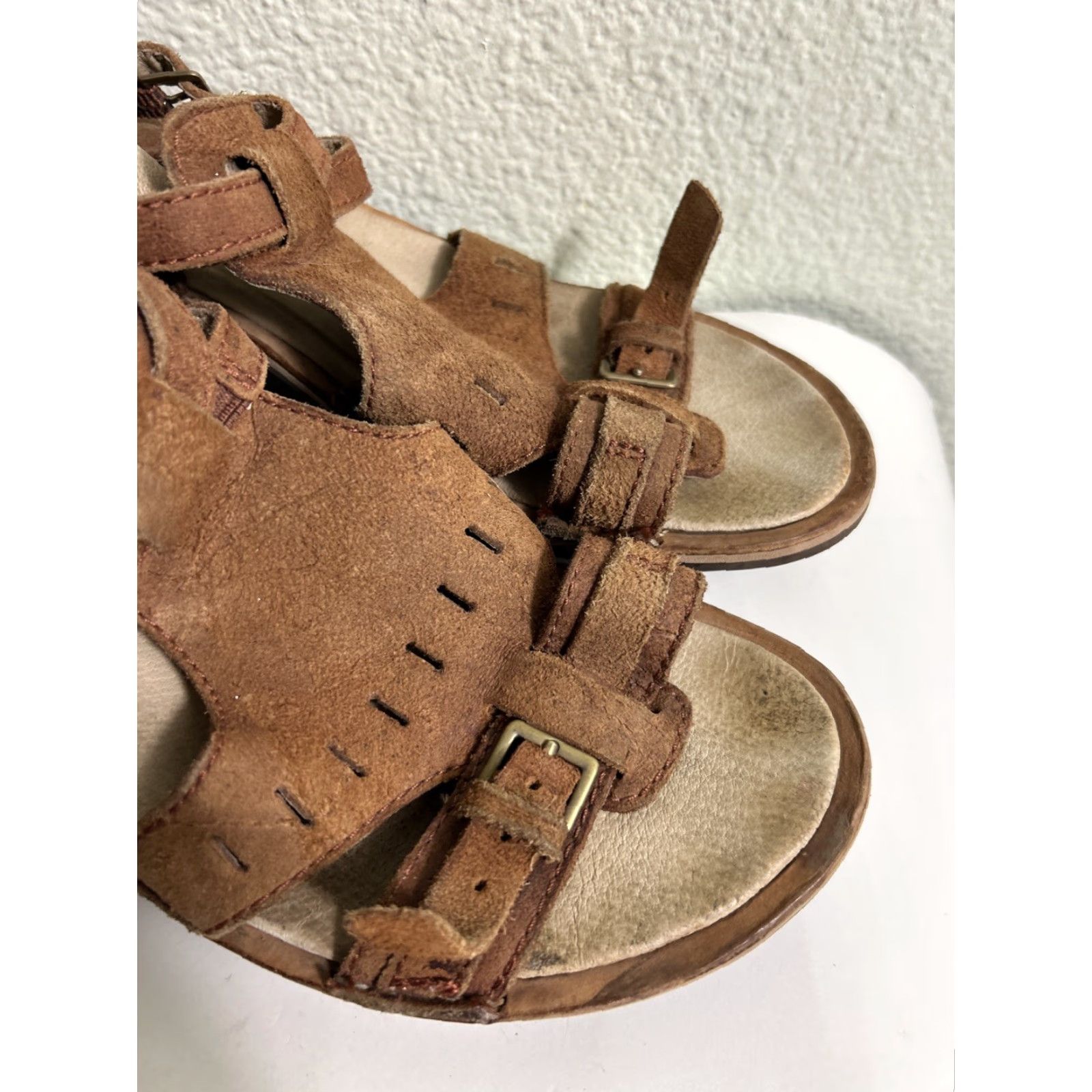 Merrell Merrell Sirah Sandals Prairie Brown Slingback Wedge Womens 9 Leather Upper Rubber Outsole Adjustable Strap/Embroidered Accents Summer Outdoor Size US 9 / IT 39 - 2 Thumbnail