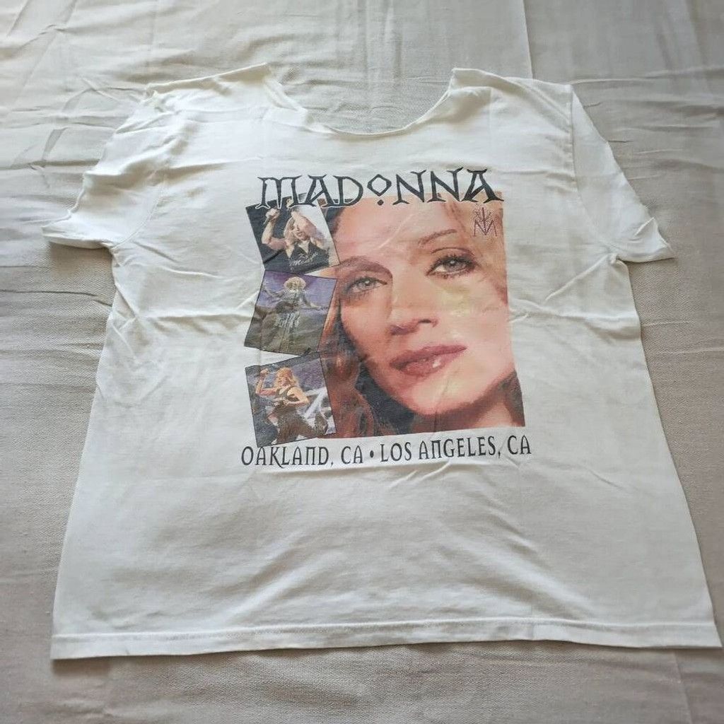NBDN Nobrandedon Madonna World Tour 2001 Drowned Tour tshirt sz 2XL 4570 Size XXL / US 16-18 / IT 52-54 - 1 Thumbnail