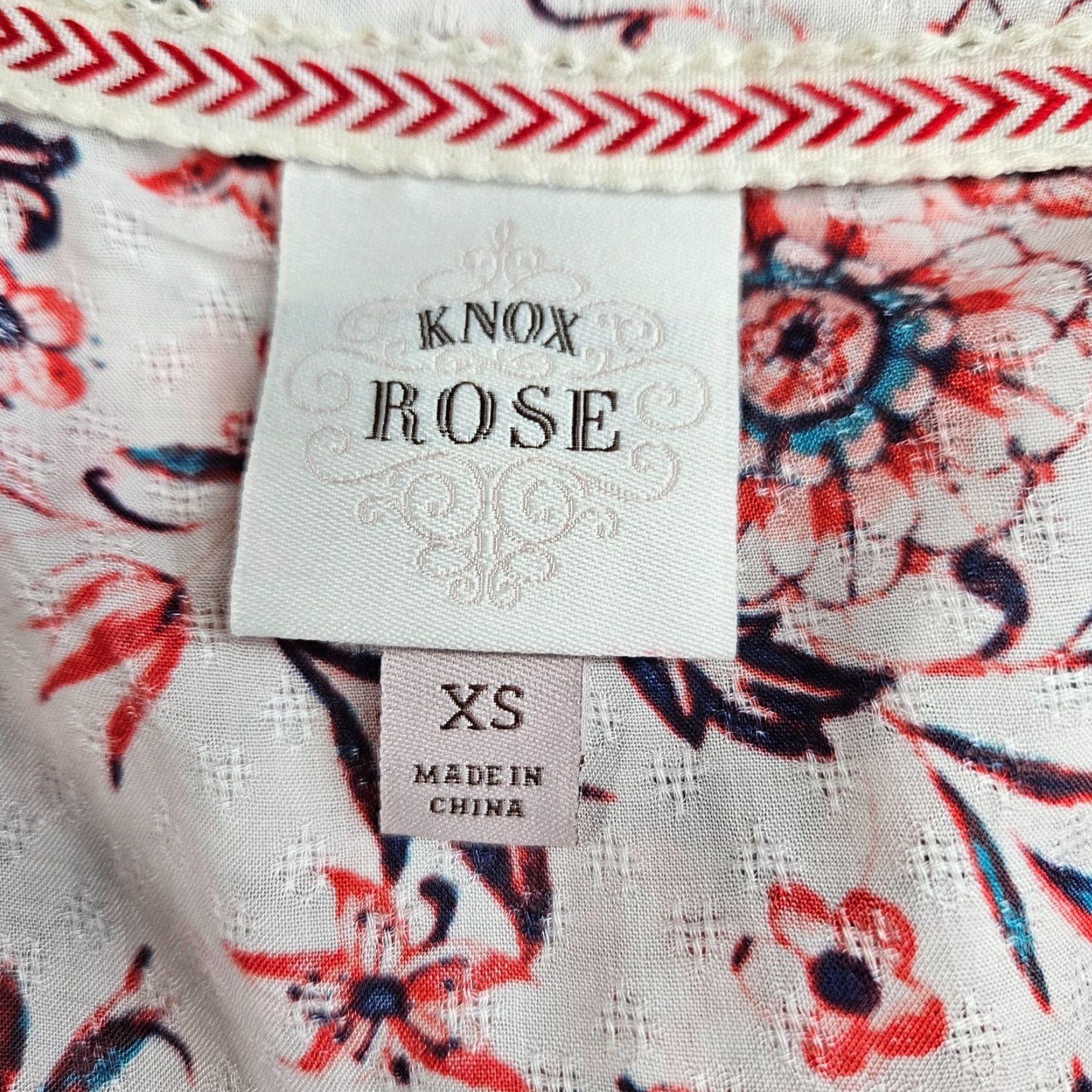 Vintage Knox Rose Womens Top XS White Red Floral Pintuck Rayon Blouse Size XS / US 0-2 / IT 36-38 - 6 Thumbnail