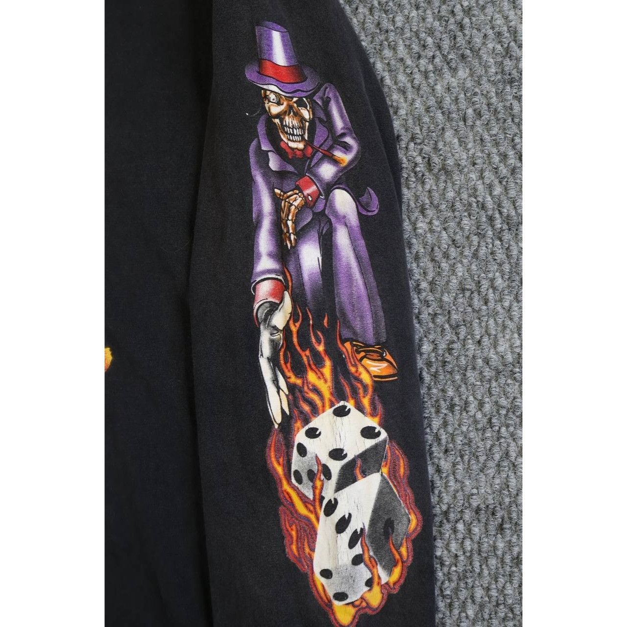 Vintage Vintage Skull Smoking Dice Flames Graphic Long Sleeve Shirt Size US M / EU 48-50 / 2 - 4 Thumbnail