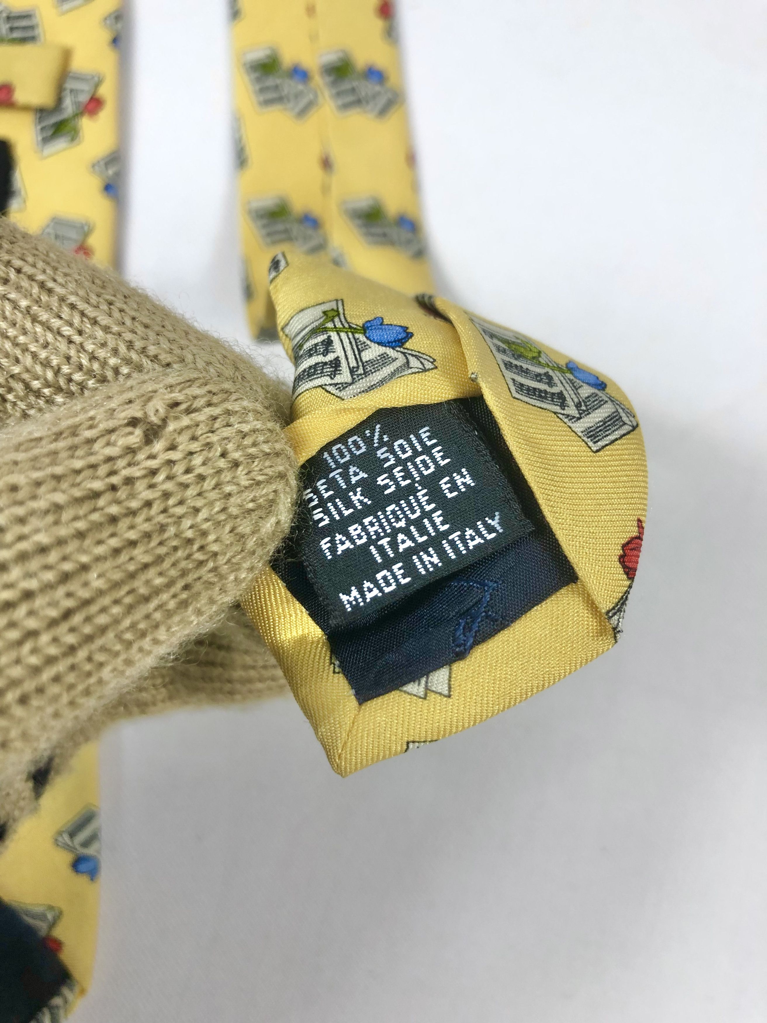 Yves Saint Laurent Rare Vintage Yves Saint Laurent YSL Silk Tie Made in Italy Size ONE SIZE - 9 Thumbnail