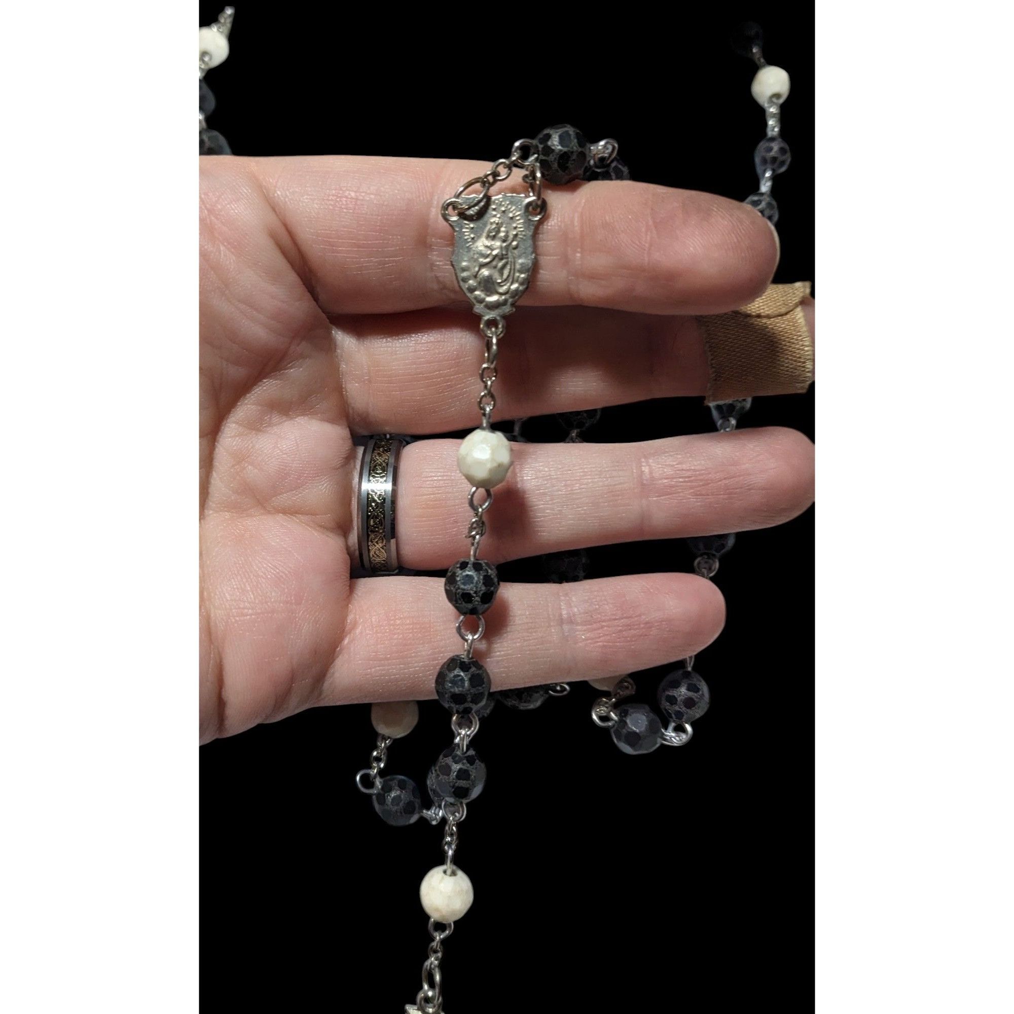 Other Vintage Black White And Silver Tone Textured Beaded Rosary N Size ONE SIZE - 7 Thumbnail