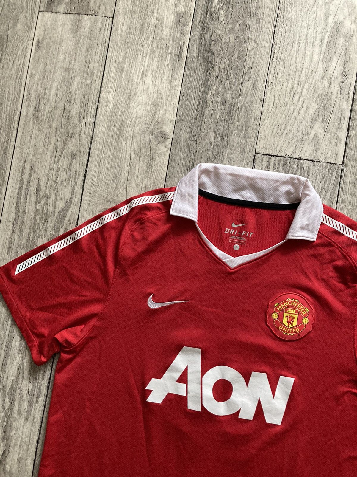 Nike Manchester United 10/11 giggs soccer football jersey L