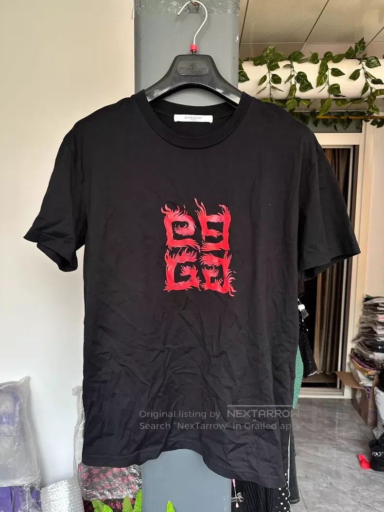 Givenchy Givenchy Flame pattern black and red logo round neck short Size US S / EU 44-46 / 1 - 1 Thumbnail