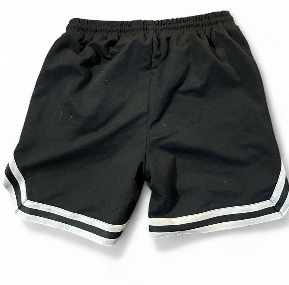 Other Black shorts Size US 32 / EU 48 - 2 Thumbnail
