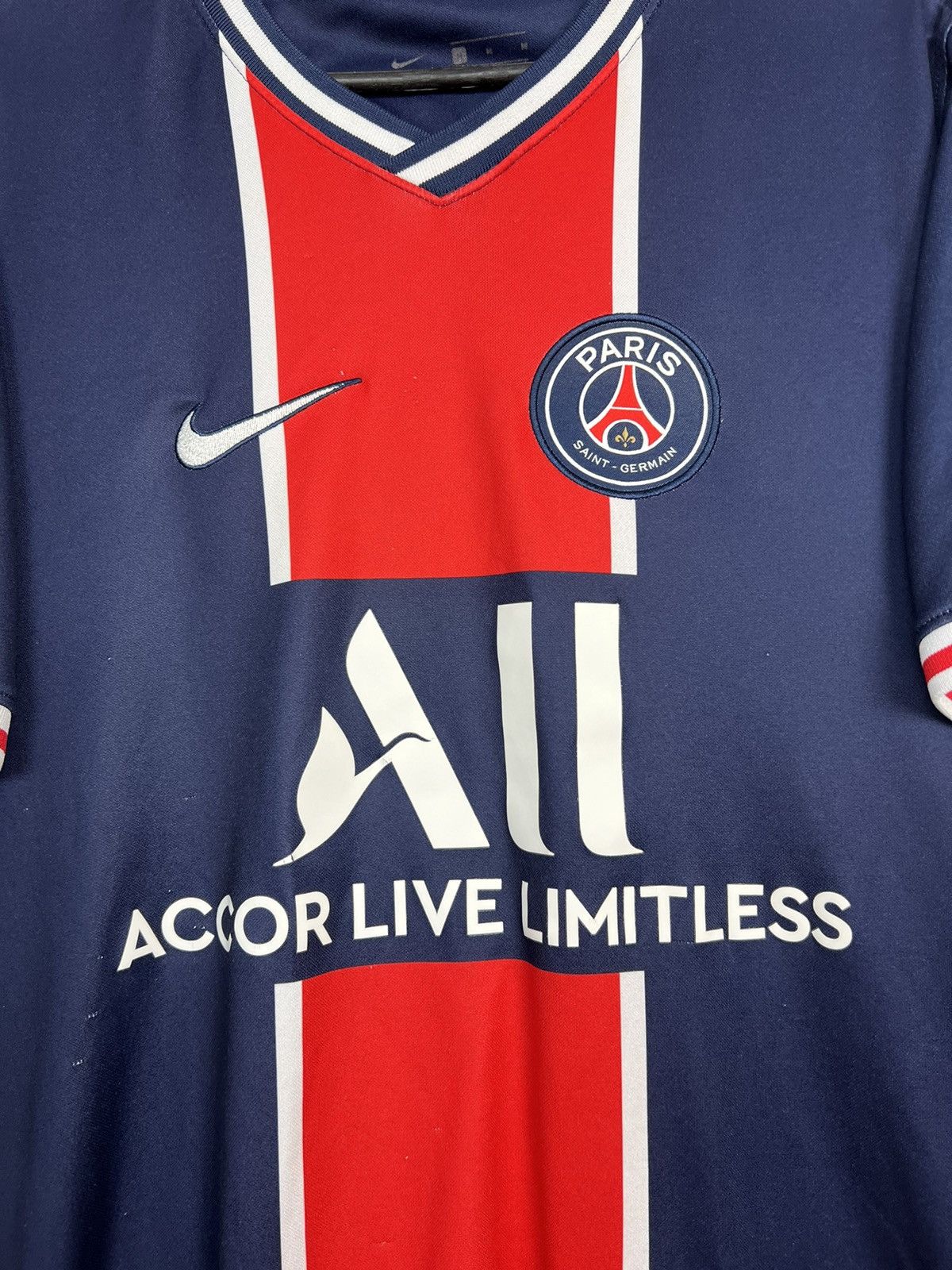 Nike Nike PSG 2020/2021 Soccer Jersey Size US M / EU 48-50 / 2 - 4 Thumbnail