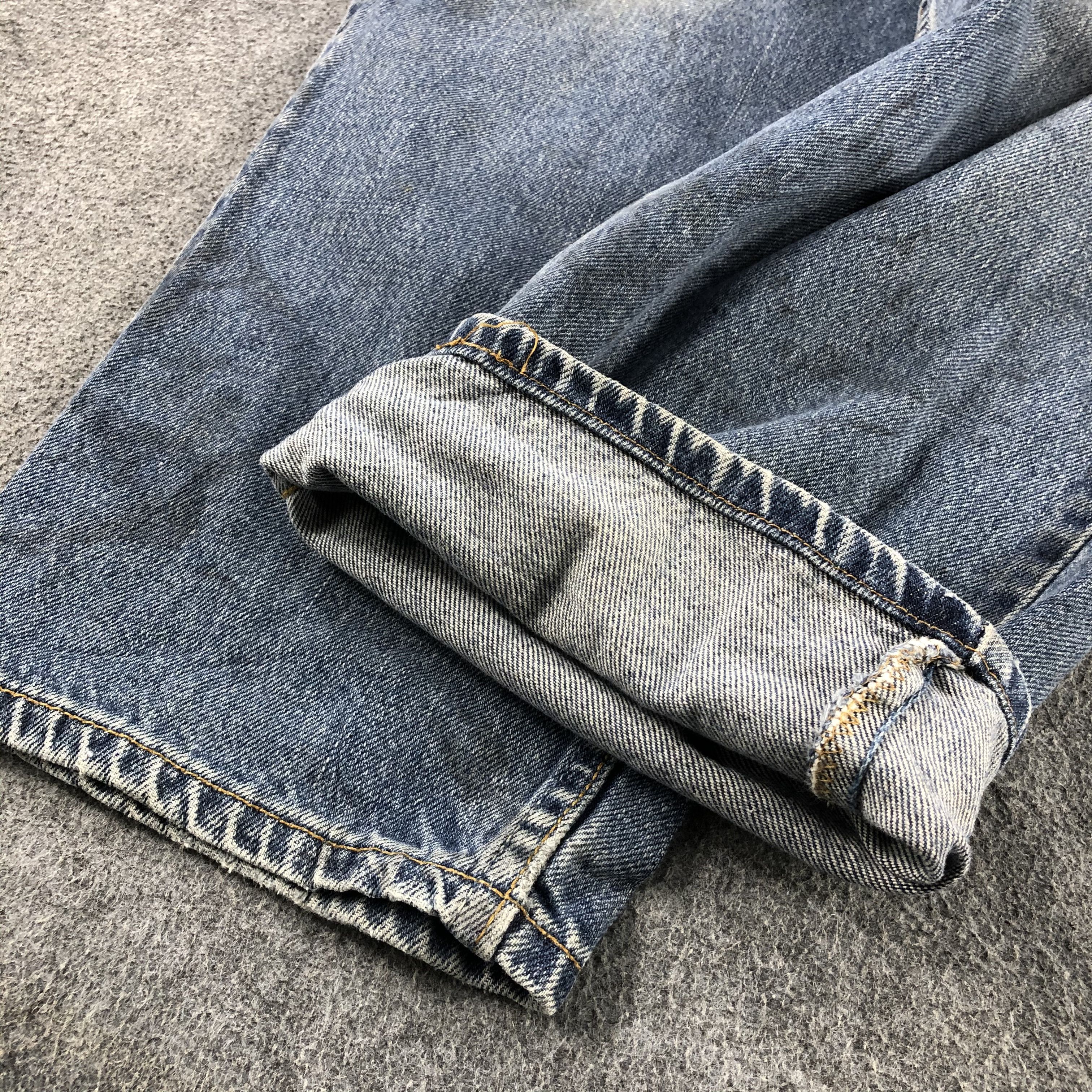 Levi's Vintage Blue Wash Levis 560 Jeans-J2340 Size US 35 - 7 Thumbnail