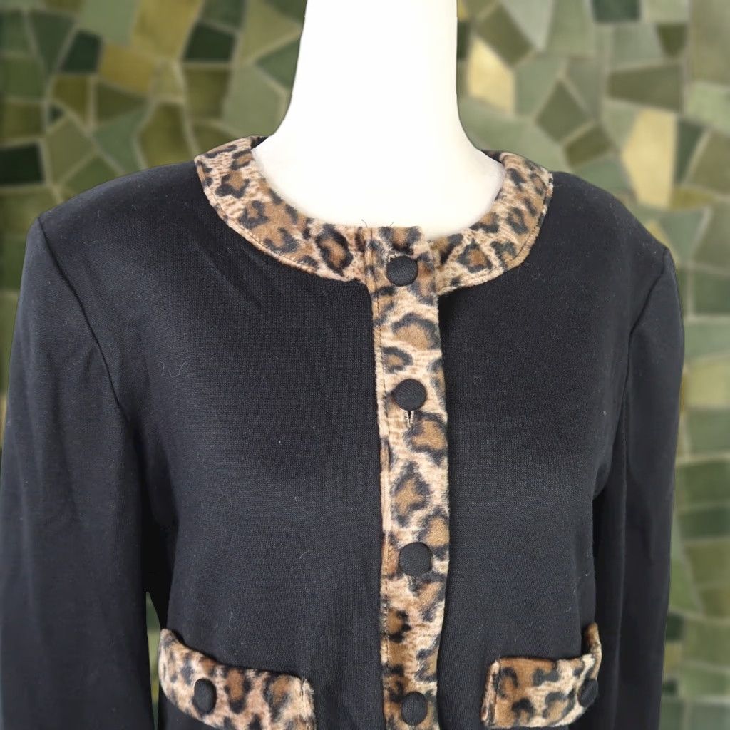 Vintage VINTAGE All That Jazz Jacket Black Knit Leopard Faux Fur Trim 90s 12 Women's Short Sleeve Button Casual Workwear 90s Print Size XL / US 12-14 / IT 48-50 - 1 Thumbnail