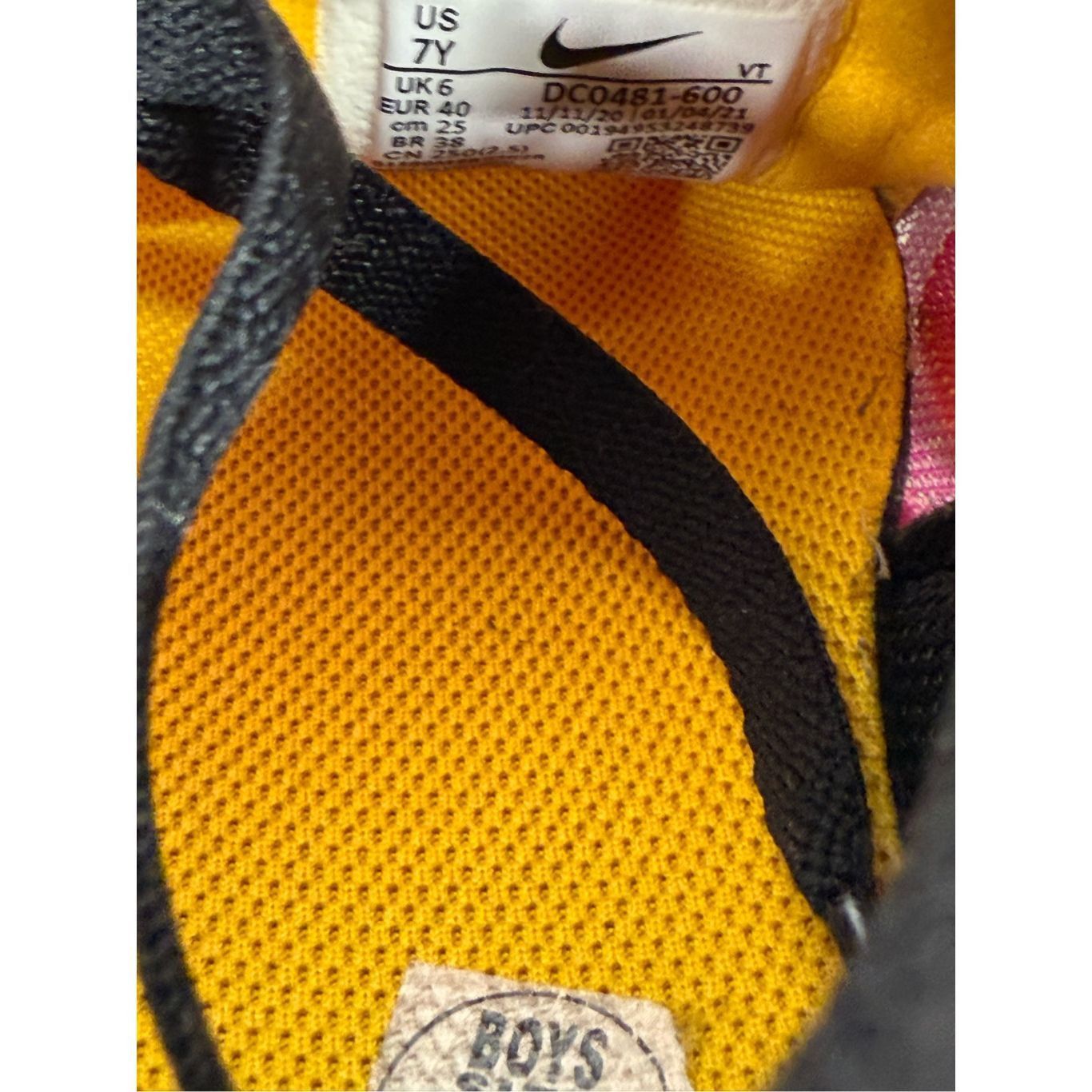 Nike Nike Boys Waffle One DC0481-600 Pink Running Shoes Sneakers Size US 7 / EU 40 - 6 Thumbnail