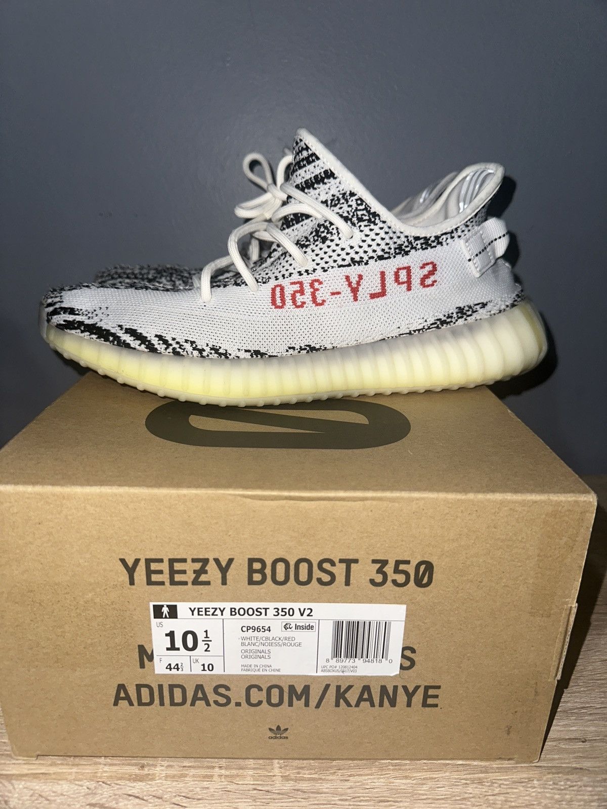 Adidas × Kanye West × Yeezy Yeezy 350 zebra Size US 10.5 / EU 43-44 - 2 Thumbnail
