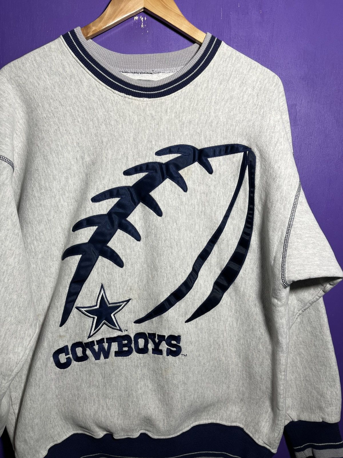 NFL × Vintage Vintage 90s Dallas cowboys big football crewneck Size US L / EU 52-54 / 3 - 3 Thumbnail
