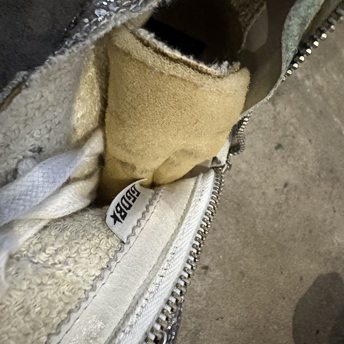 Golden Goose Golden Goose Deluxe brand Venezia Franco vintage sneakers Size US 9 / IT 39 - 14 Thumbnail
