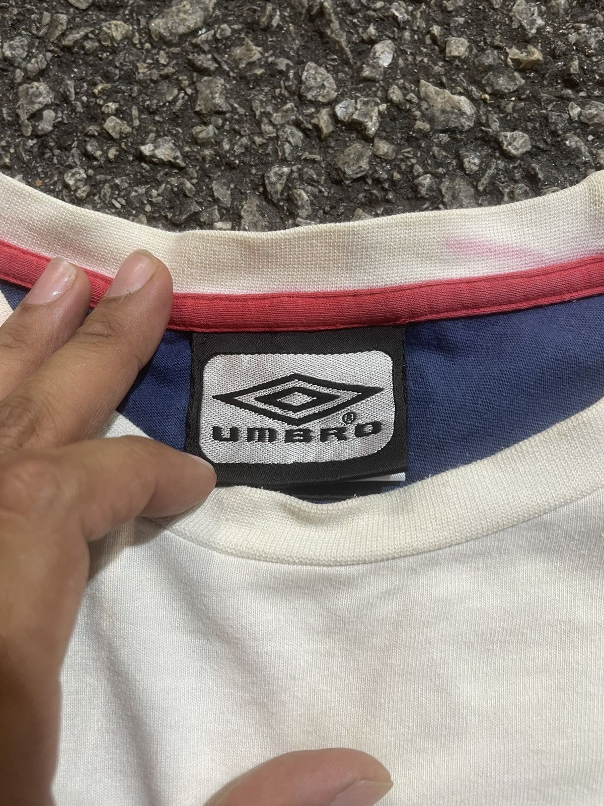Umbro Cotton . Manchester United Vodafone Umbro Size US M / EU 48-50 / 2 - 4 Thumbnail
