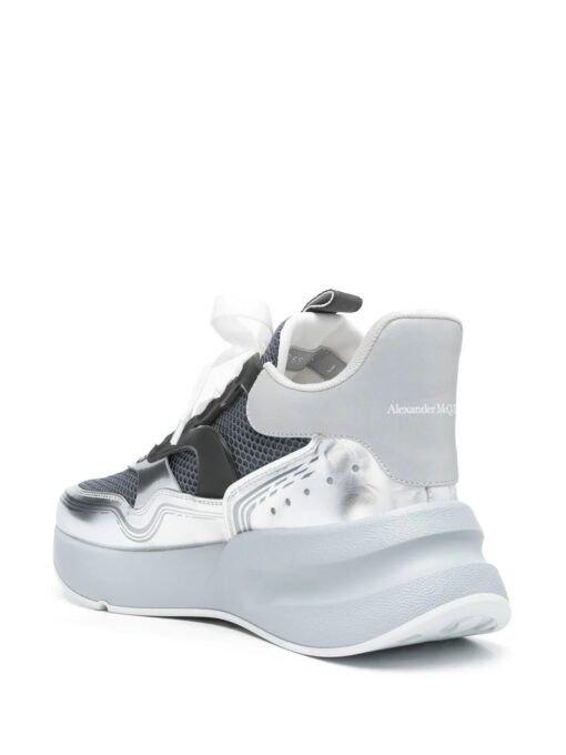 Alexander McQueen o1w1db10725 Oversized Runner in Grey Size US 7 / EU 40 - 2 Thumbnail