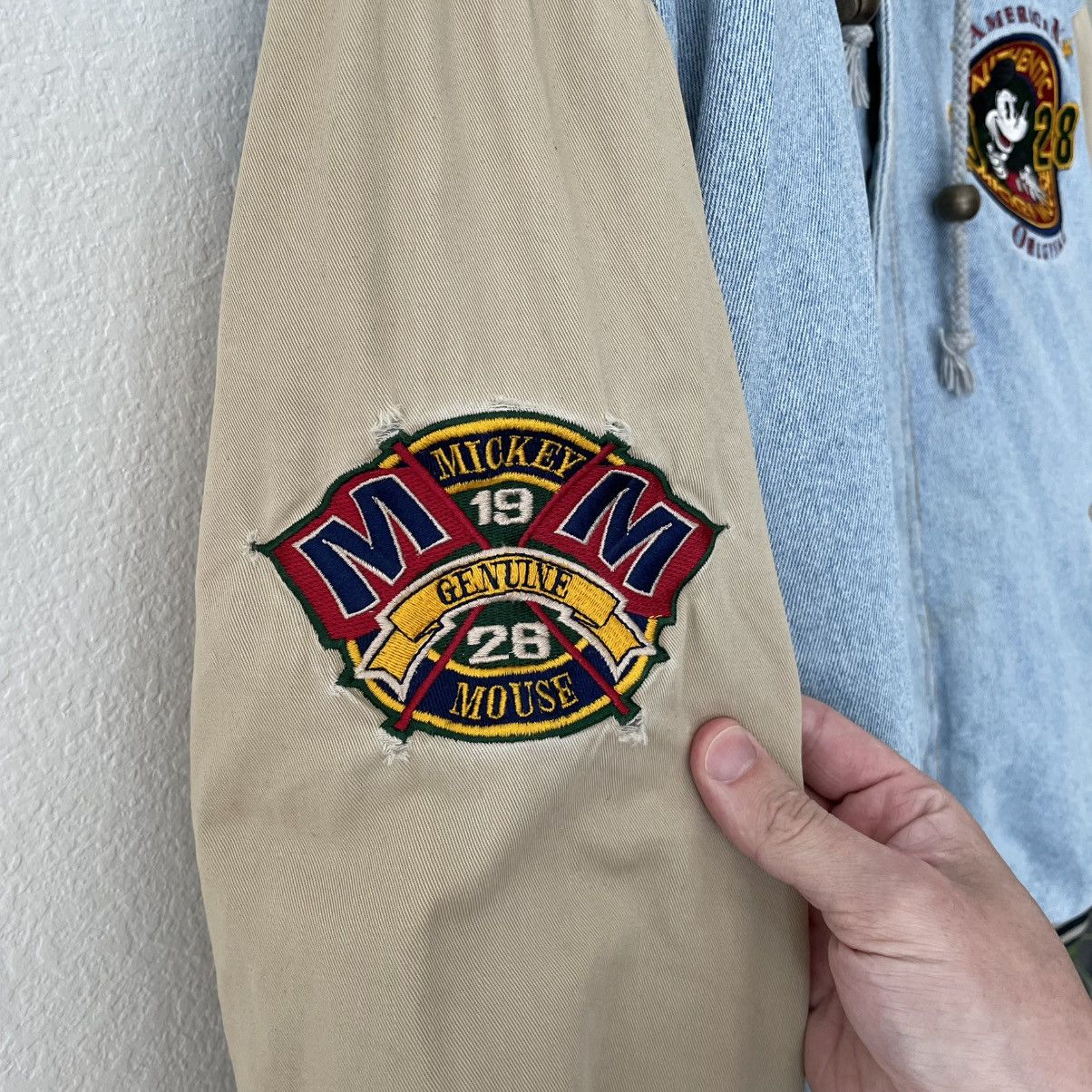 Mickey Inc 90s Disney Store Mickey Mouse Hooded Denim Bomber Jacket Size US XL / EU 56 / 4 - 5 Thumbnail