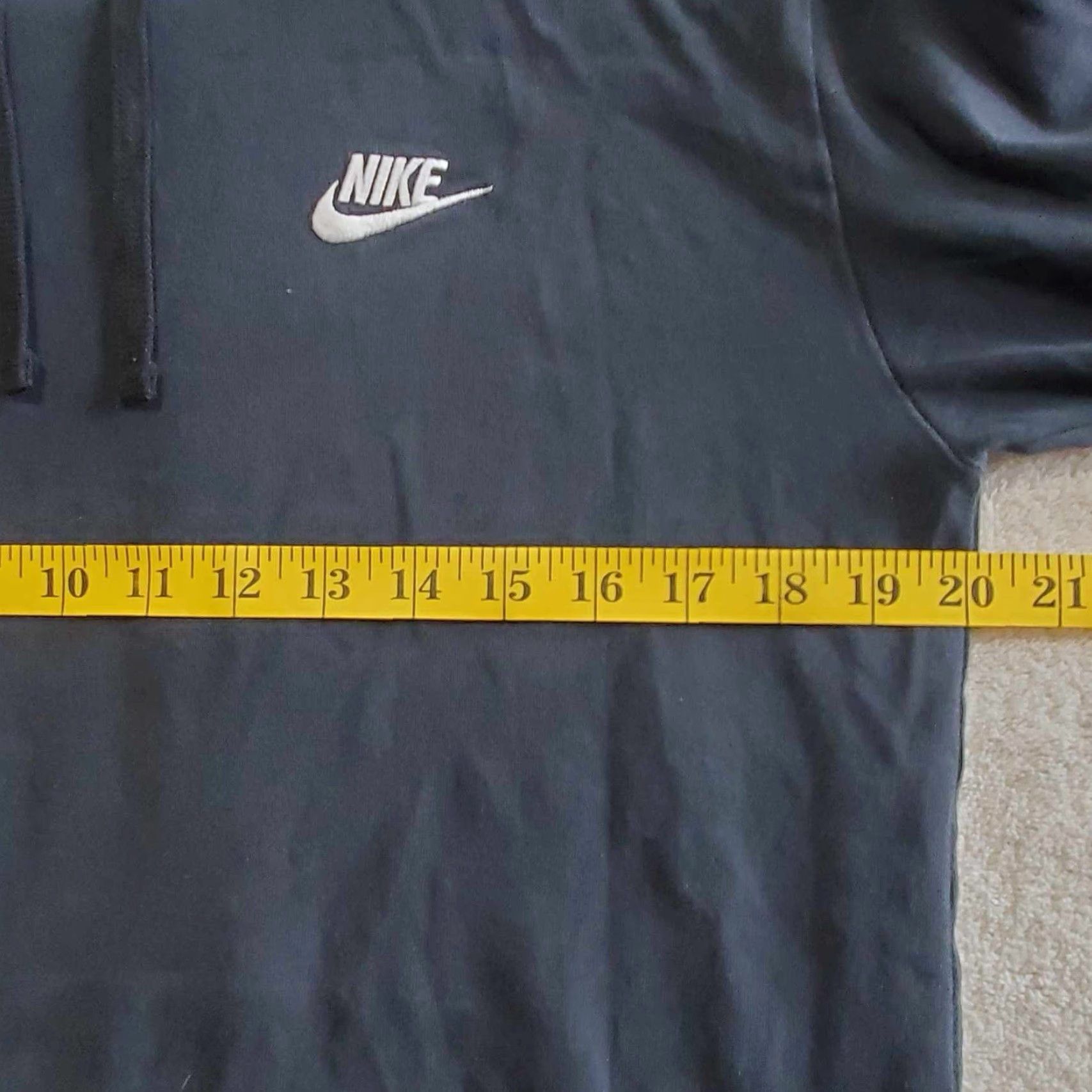 Nike Nike Hoodie Mens Light Weight Long Sleeved Shirt Medium M Black Pullover Hooded Breathable Lightweight Activewear Sportswear Shirt Mens M Black Nike Size US M / EU 48-50 / 2 - 3 Thumbnail
