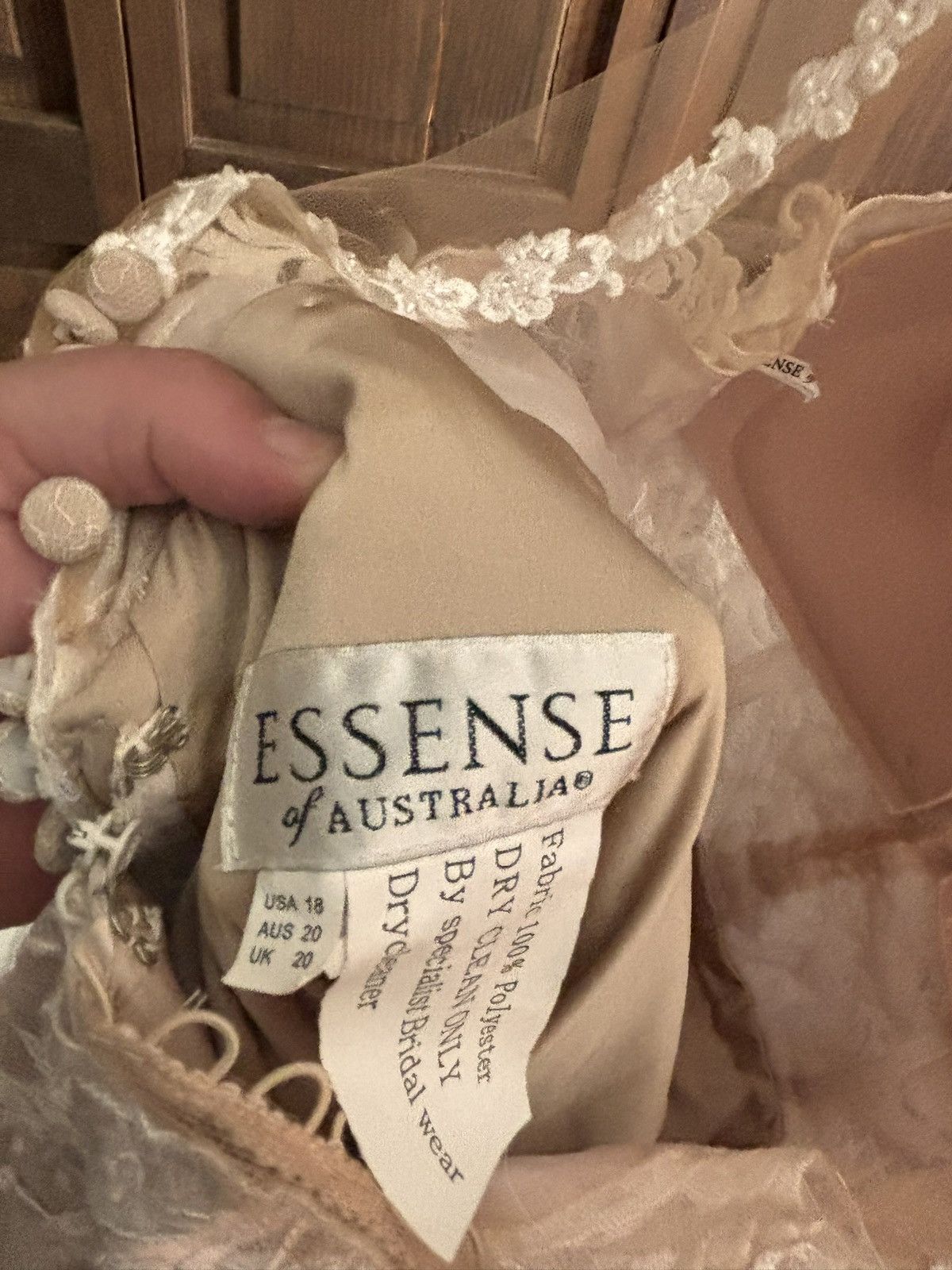 Other Essence of Australia wedding dress Size XXL / US 16-18 / IT 52-54 - 3 Thumbnail
