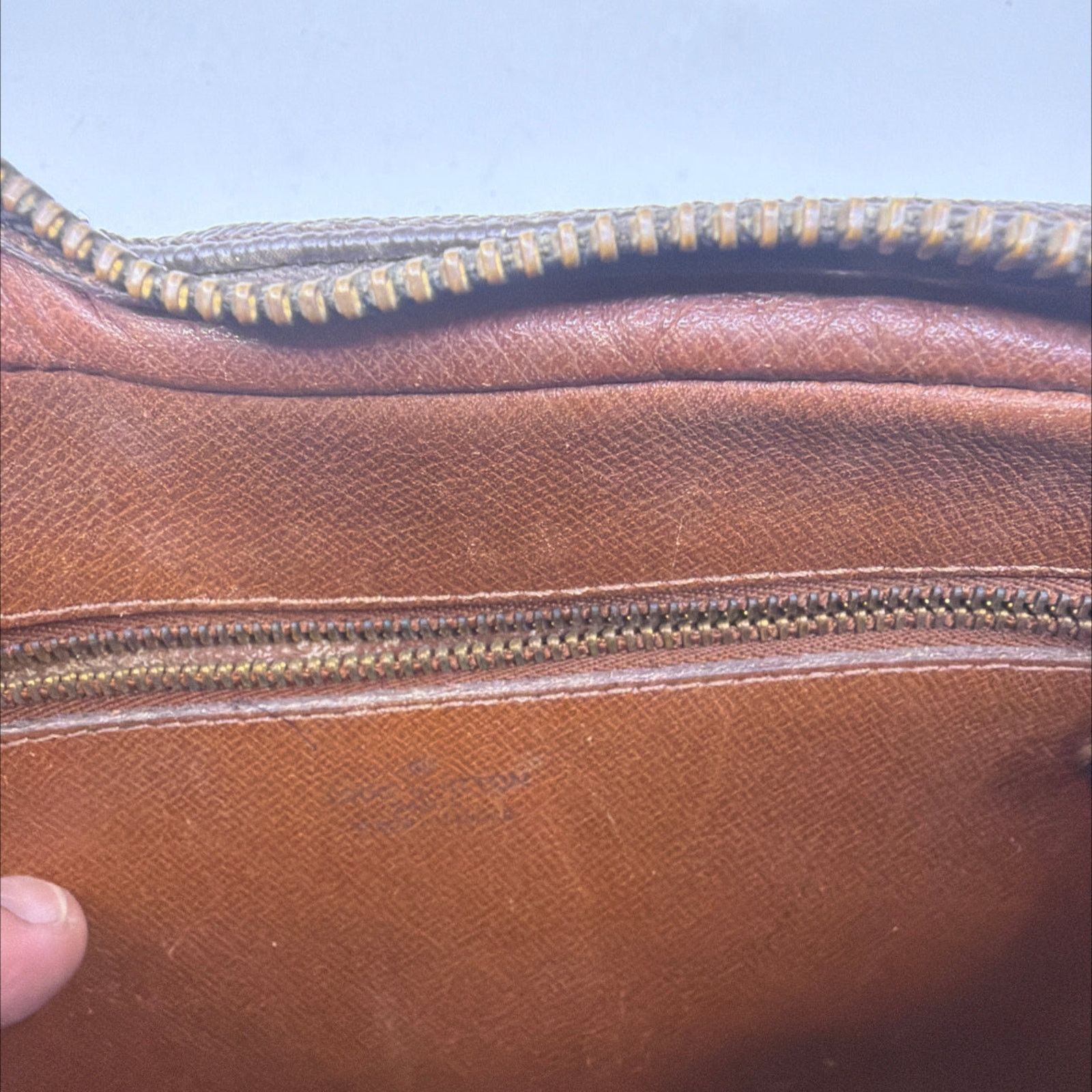 Louis Vuitton Louis Vuitton Trousse Toilette 28 Monogram Clutch Size ONE SIZE - 9 Thumbnail