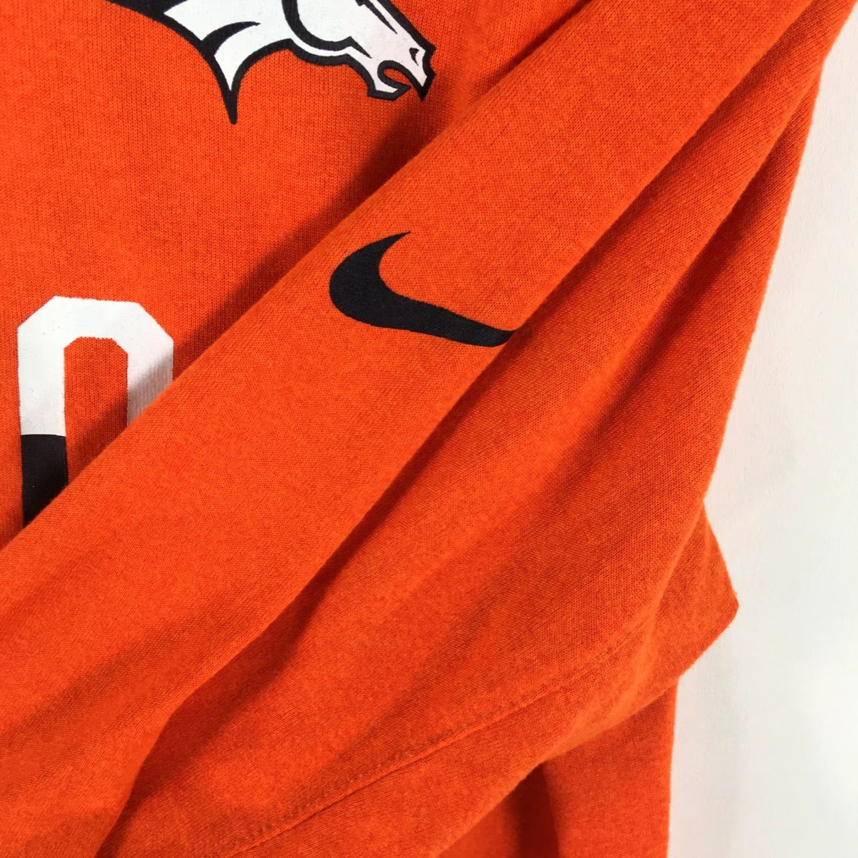 Nike VINTAGE Nike Dri-Fit Denver Broncos T-Shirt Mens Orange M Crew Neck Long Sleeve 90s NFL Shirts Mens Size US M / EU 48-50 / 2 - 6 Thumbnail