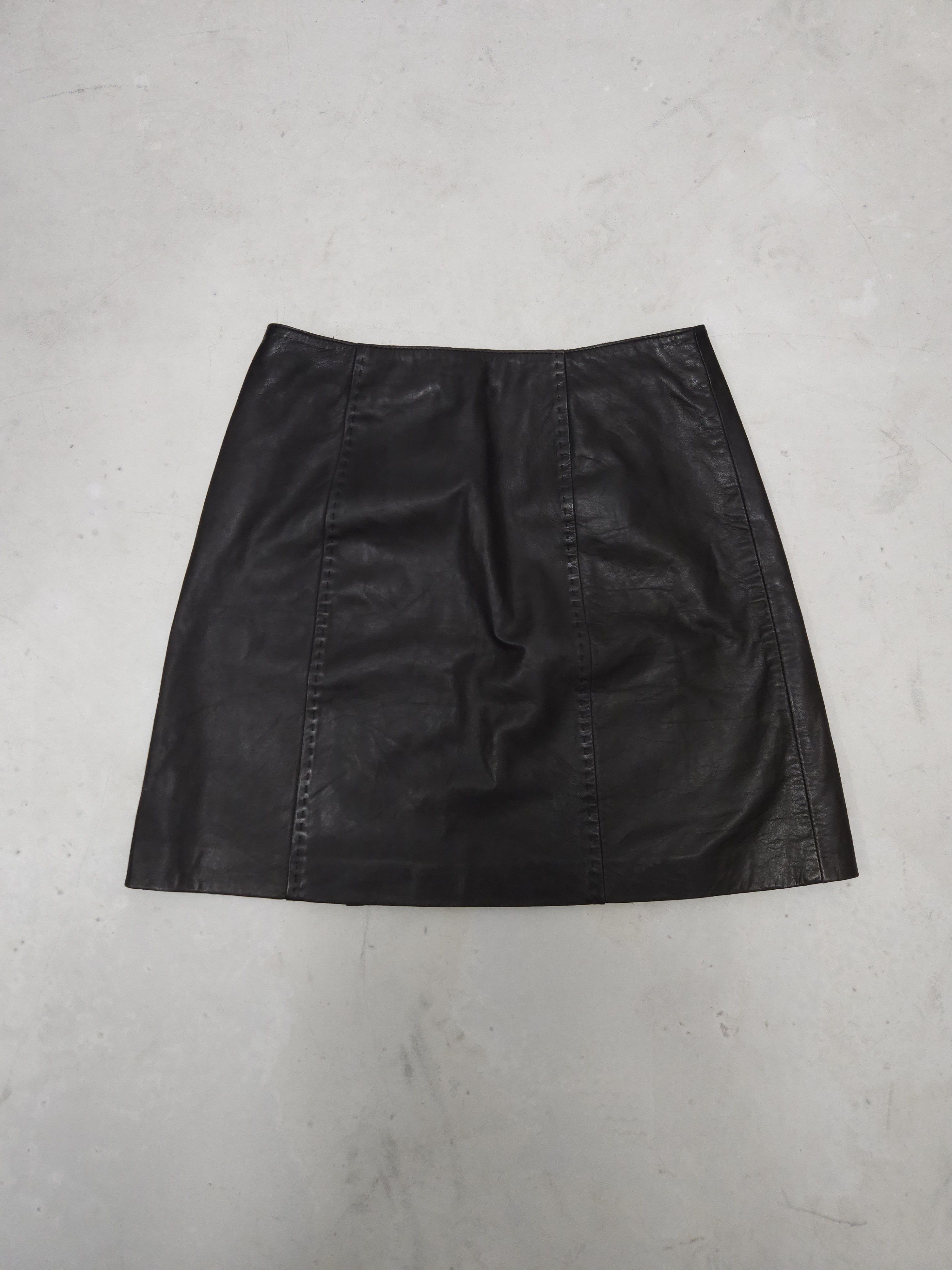Max Mara × Weekend Max Mara Max mara leather mini skirt Size 26" / US 2 / IT 38 - 2 Thumbnail
