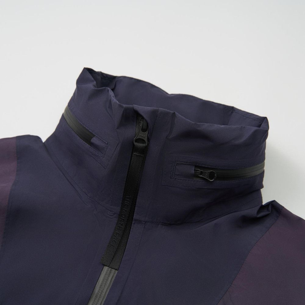 The North Face Urban Exploration UNISEX DryVent™ RETRO HARDSHELL JACKET Size US M / EU 48-50 / 2 - 4 Thumbnail