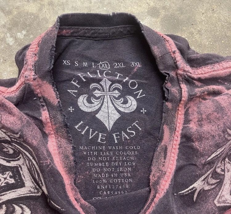 Affliction Y2K Affliction Faded Distressed Tee Shirt Size US XL / EU 56 / 4 - 5 Thumbnail