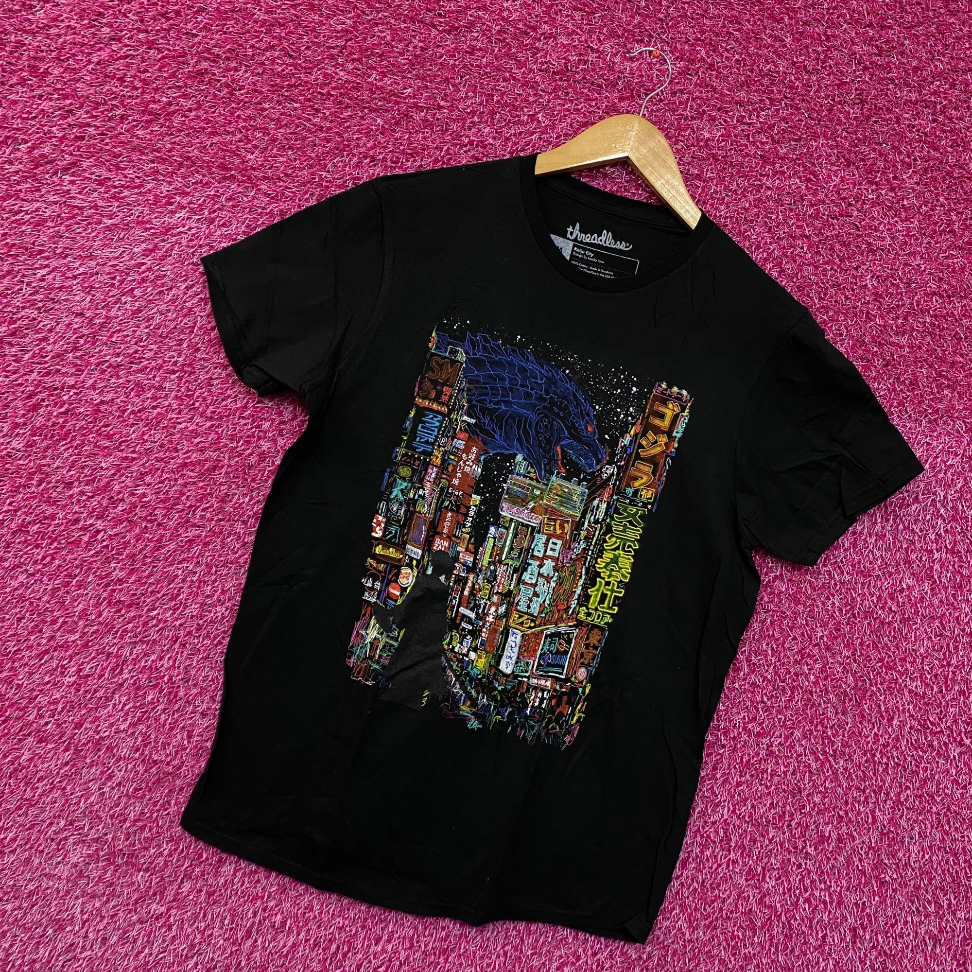Anime × Other Kaiju city Tshirt size medium Size US M / EU 48-50 / 2 - 3 Thumbnail