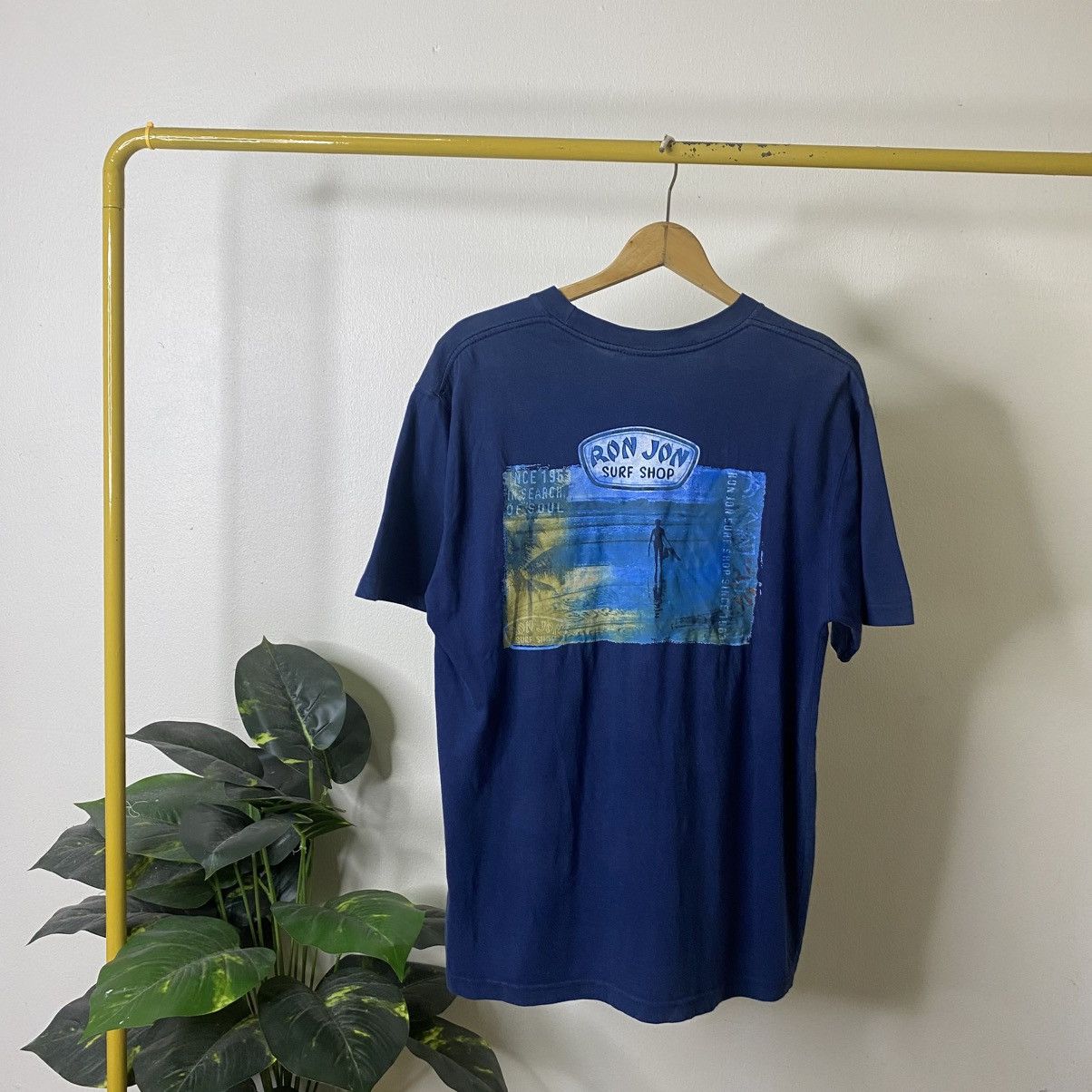 Ron Jon Surf Shop Vintage 1990s Ron Jon Surf Shop T Shirt Surfing Style Size US L / EU 52-54 / 3 - 1 Thumbnail